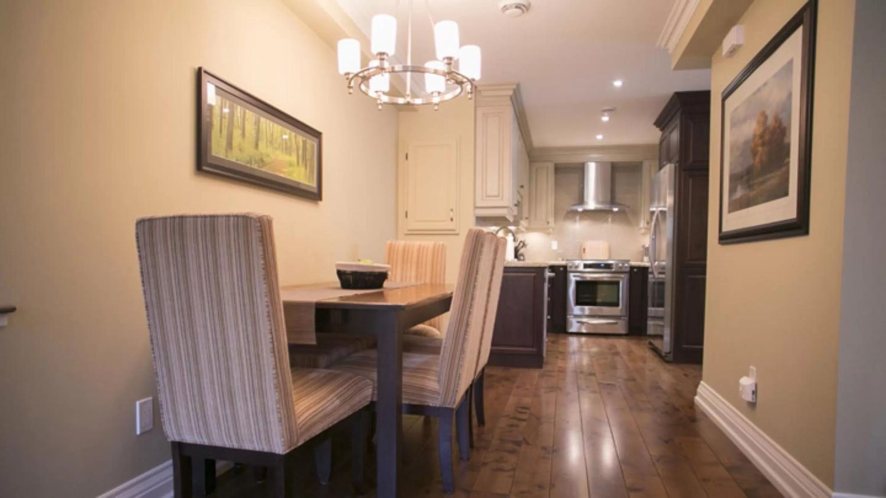 Kitchen or kitchenette in 124 on Queen Hotel & Spa