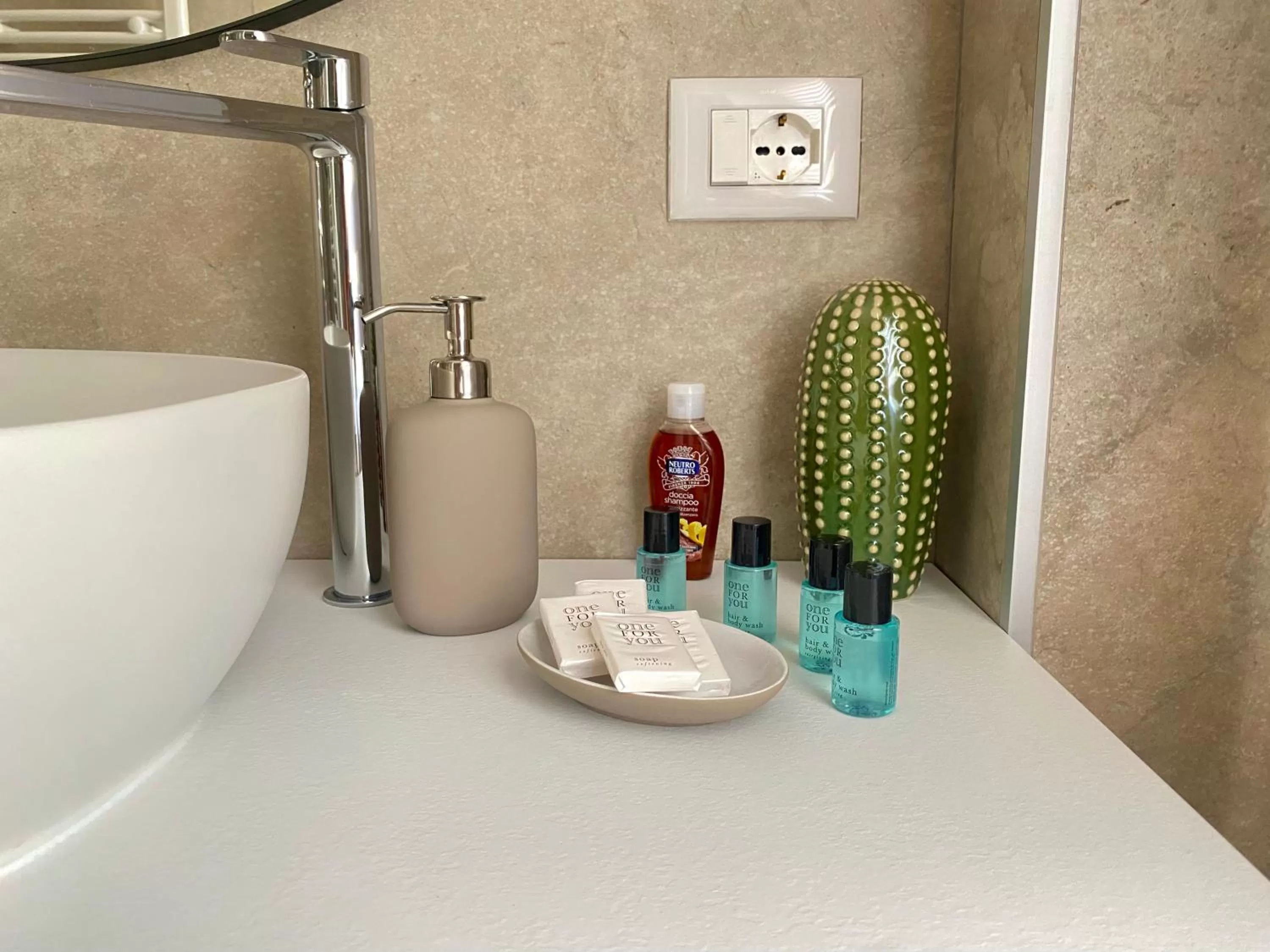 Bathroom in Luna Nuova Suites