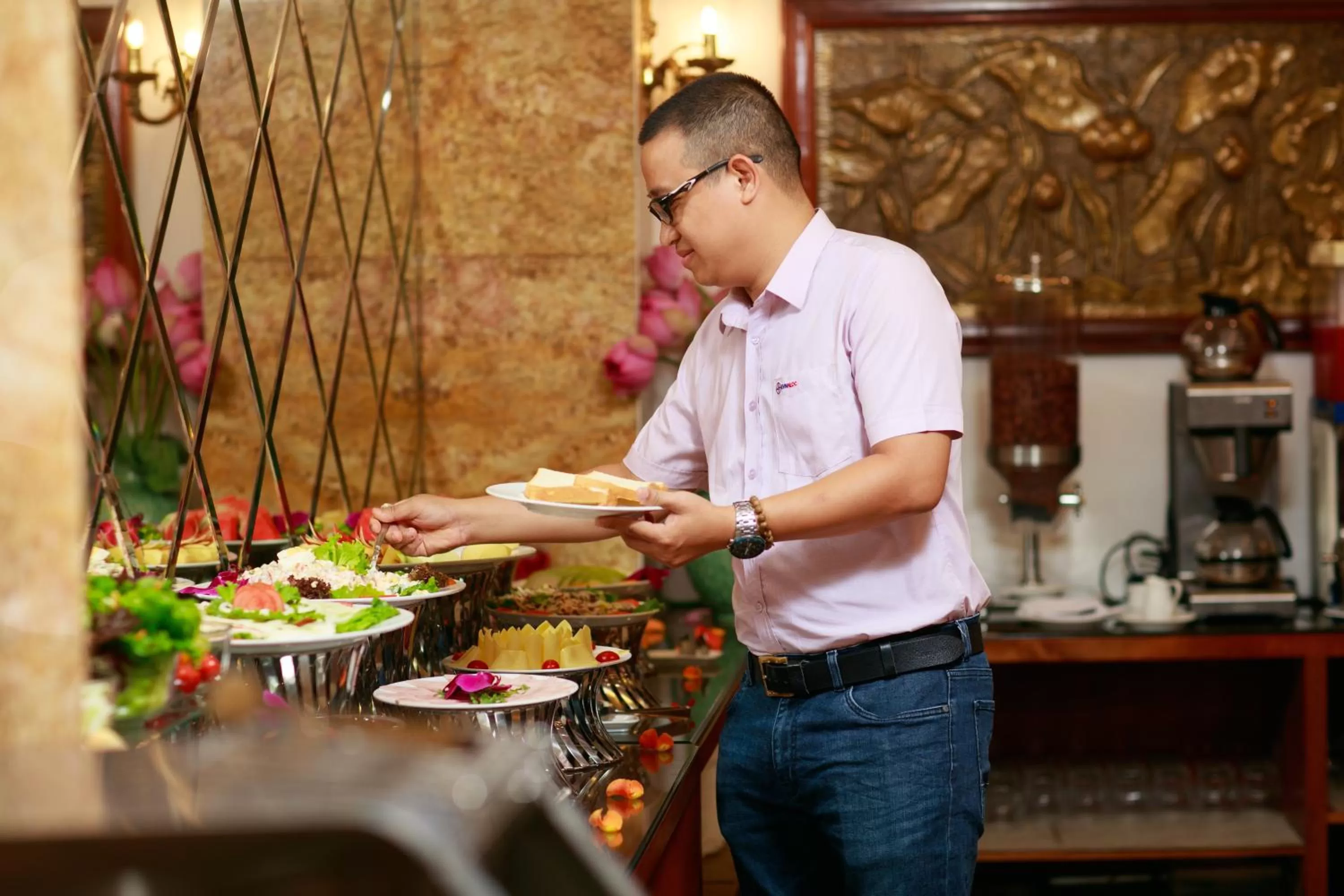 Breakfast in Babylon Grand Hotel & Spa