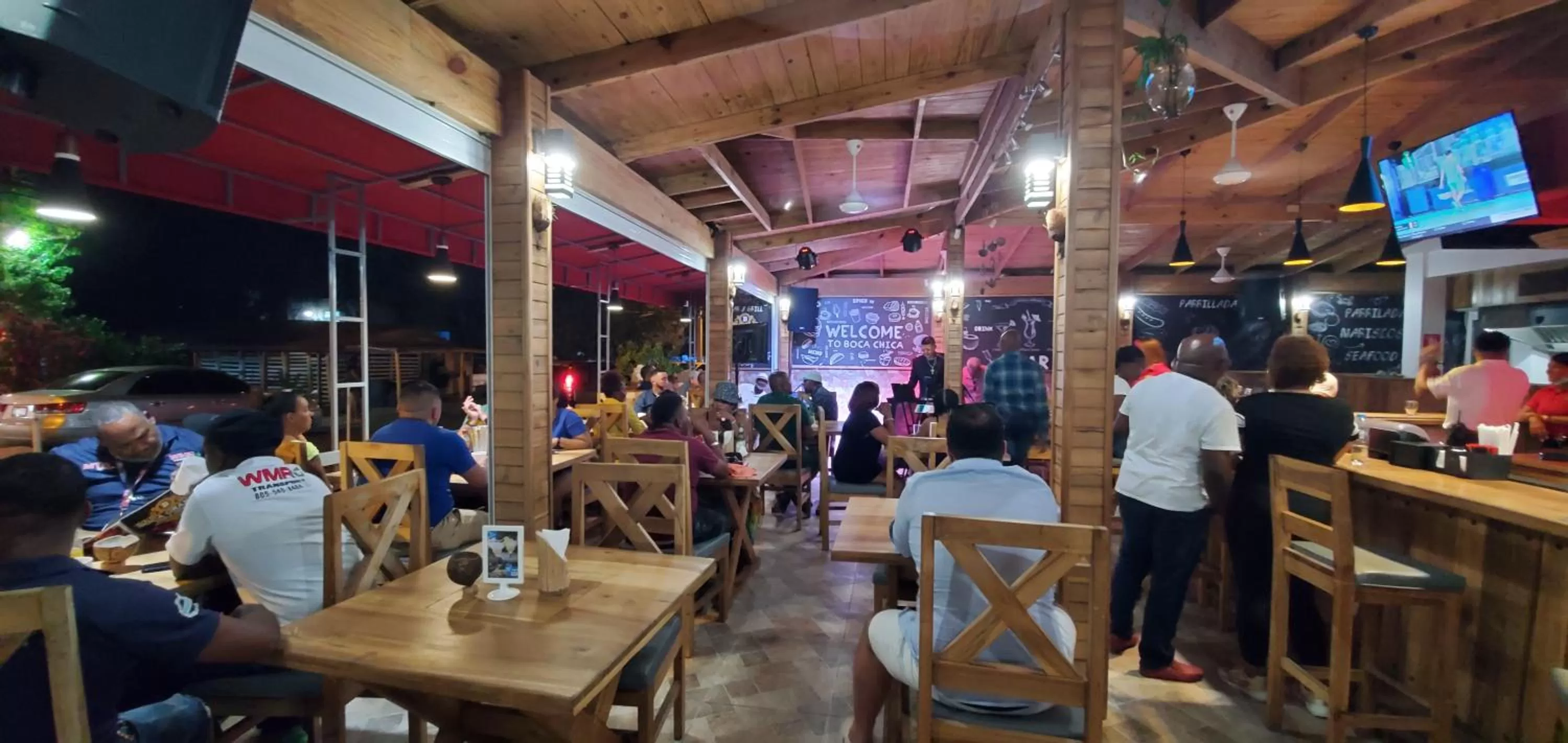 Restaurant/places to eat in Boca Grande Hotel Suites