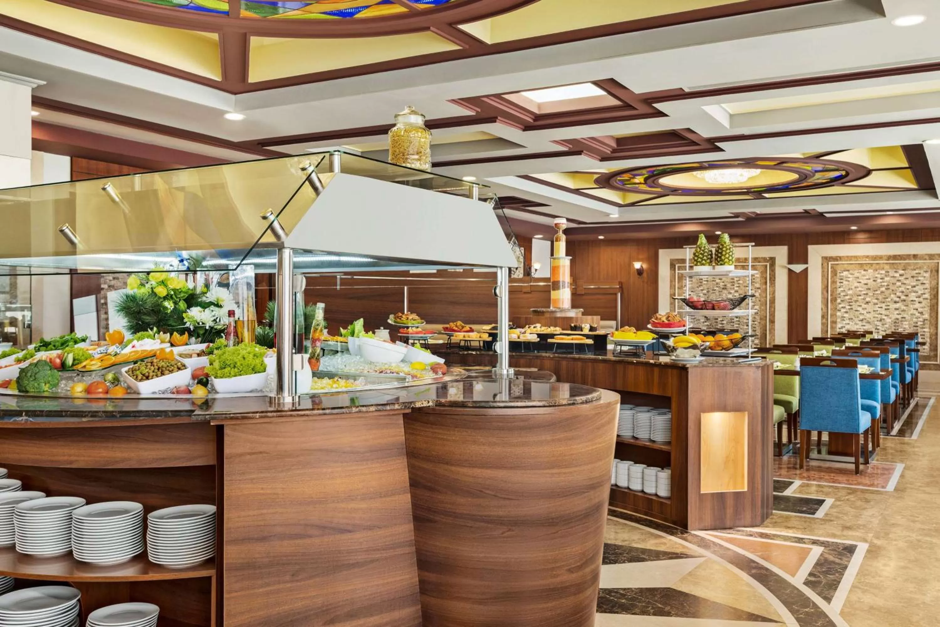 Restaurant/places to eat in Wyndham Garden Dammam