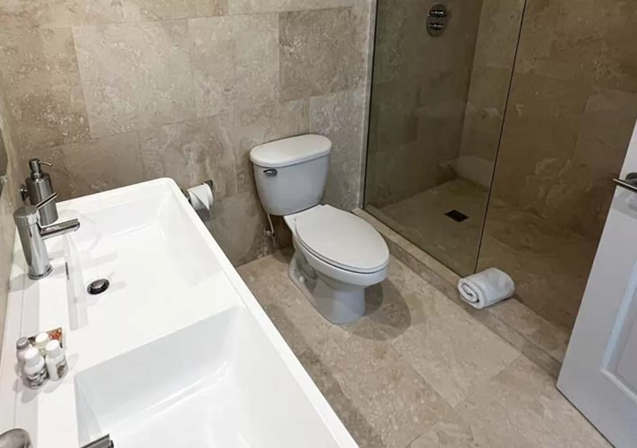 Bathroom in Palm Cay Marina and Resort