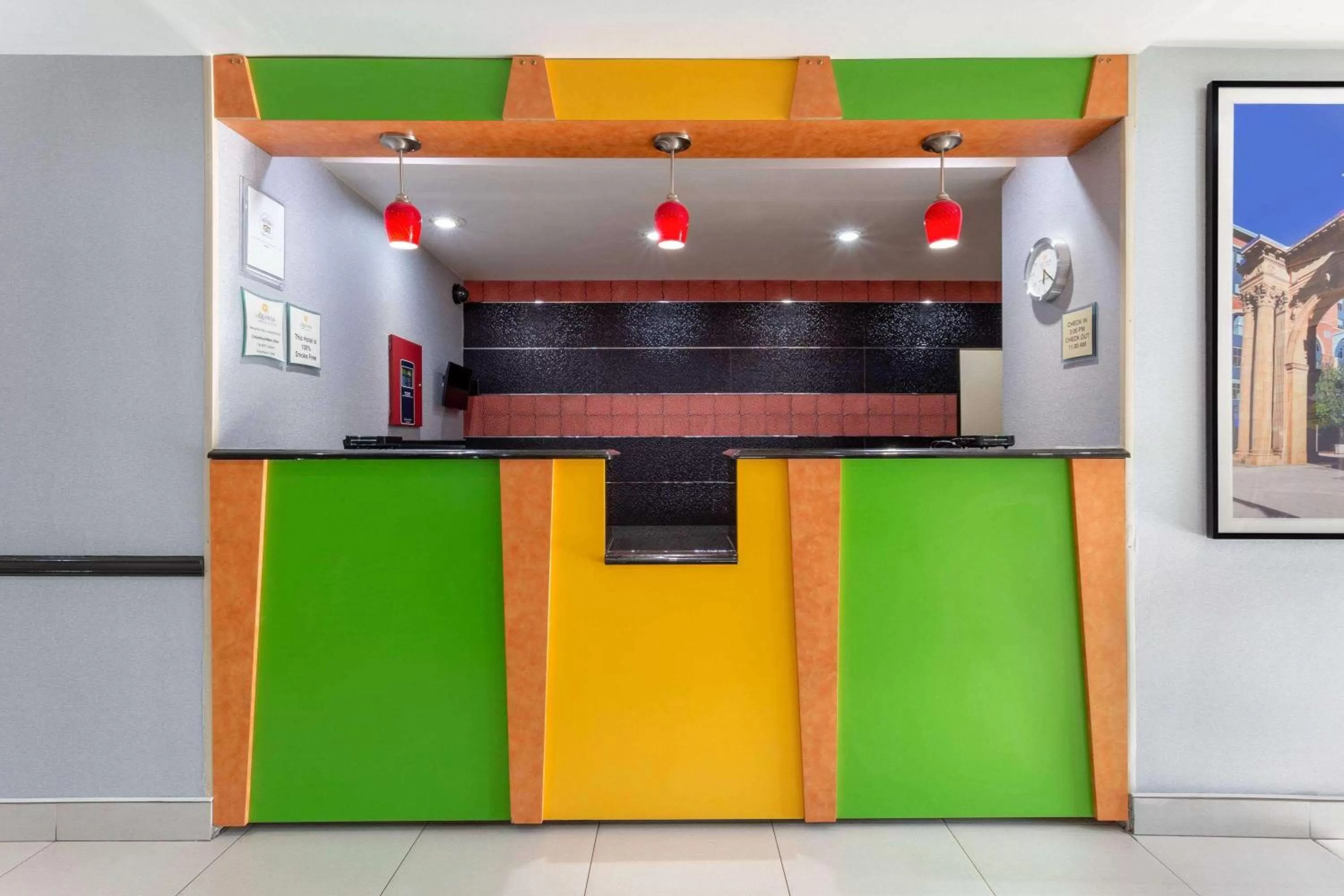 Lobby or reception in La Quinta by Wyndham Columbus West - Hilliard