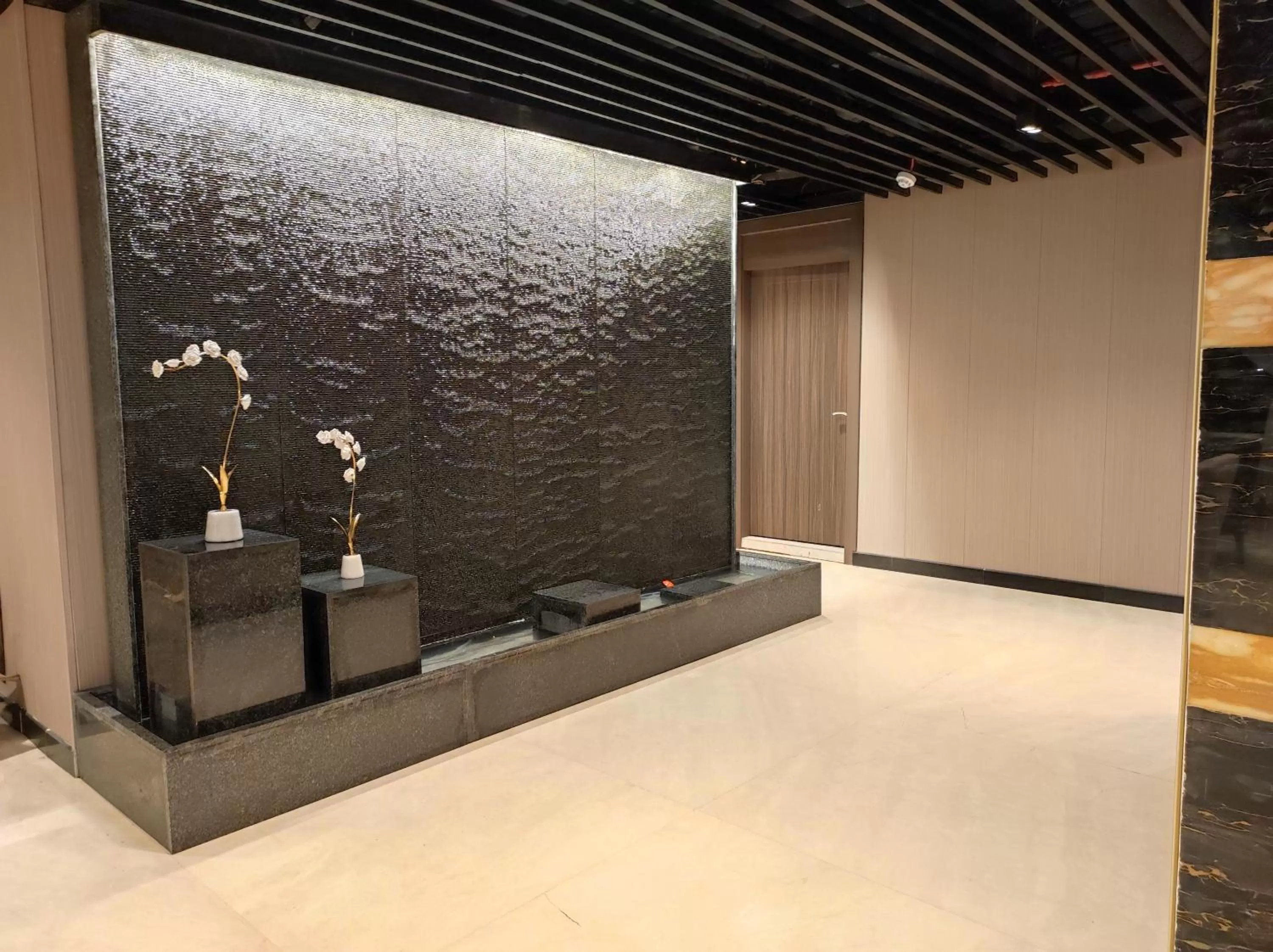 Lobby or reception in Aquila Al Hamra Hotel