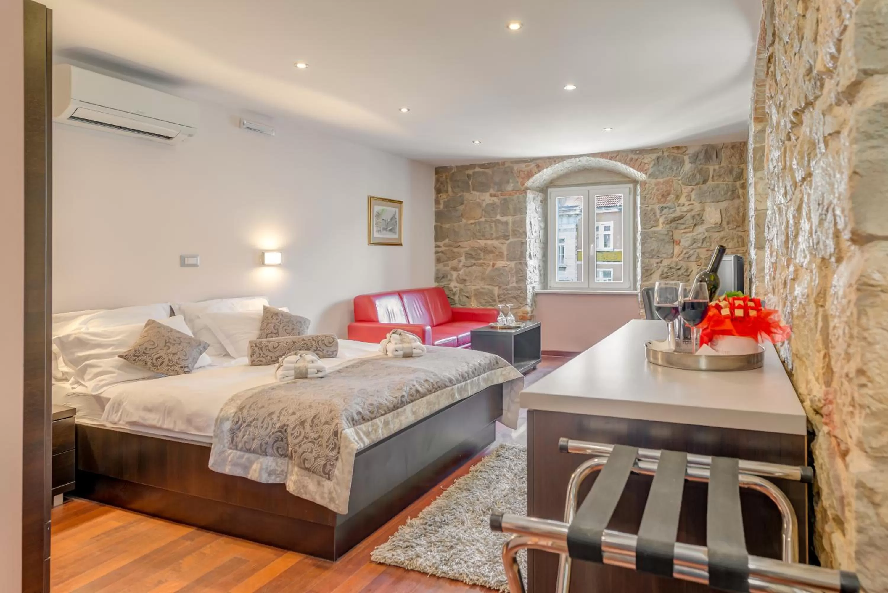 Bedroom, Bed in Palace Suites Heritage Hotel - Adults Only