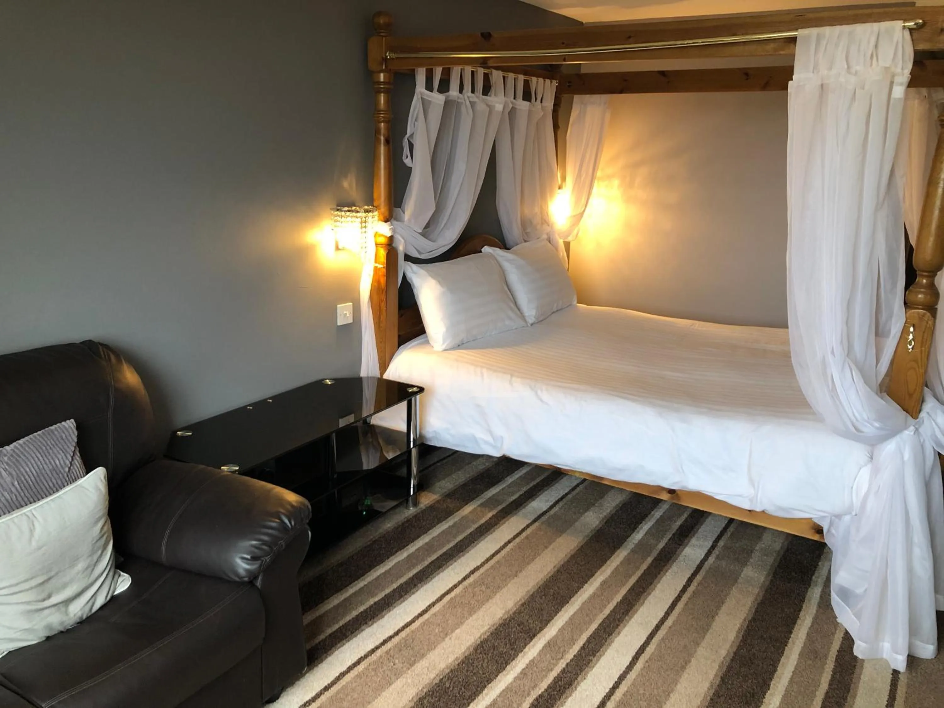 Bed in The Airman Hotel