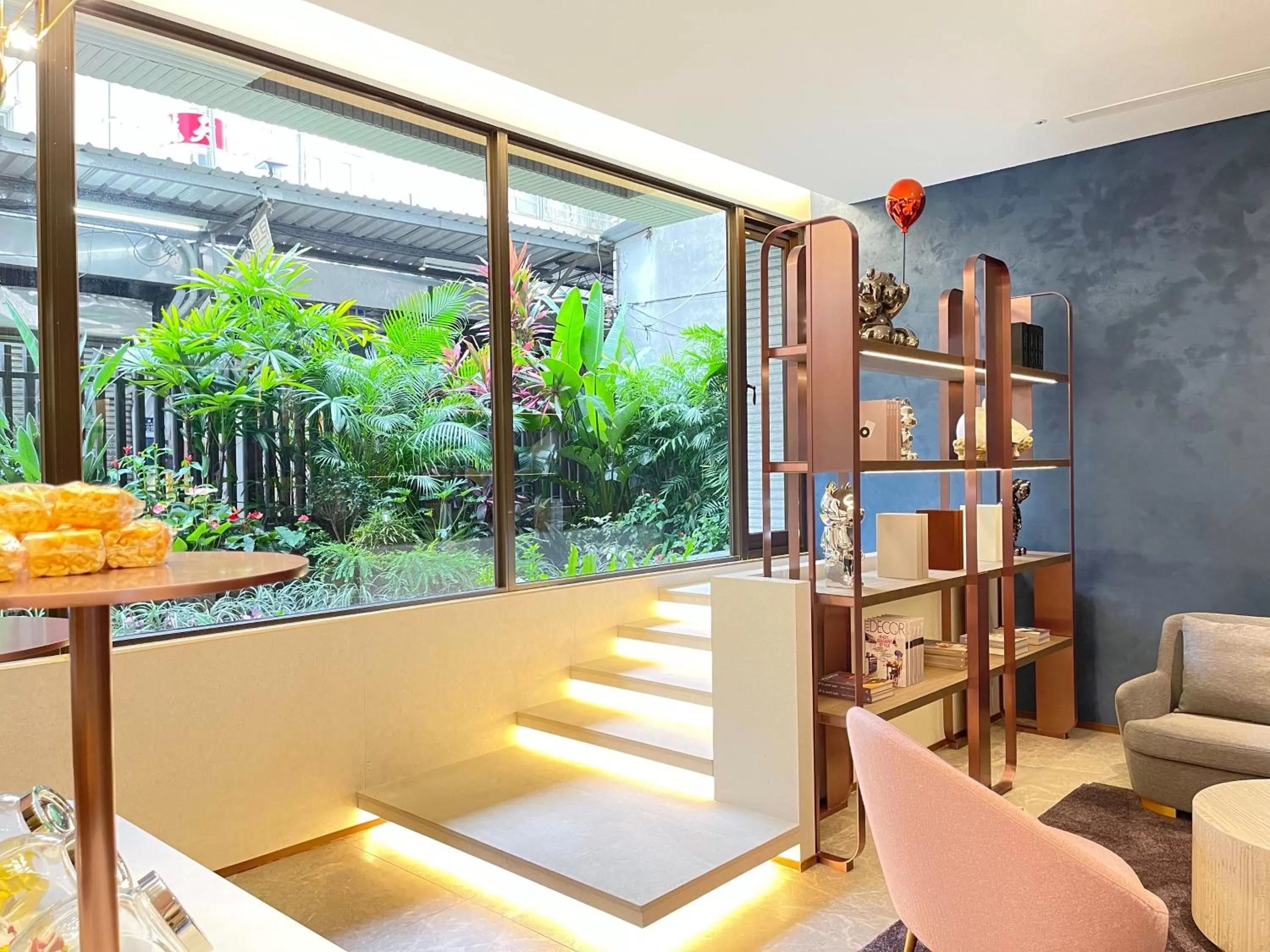 Garden in Tenz Go Hotel