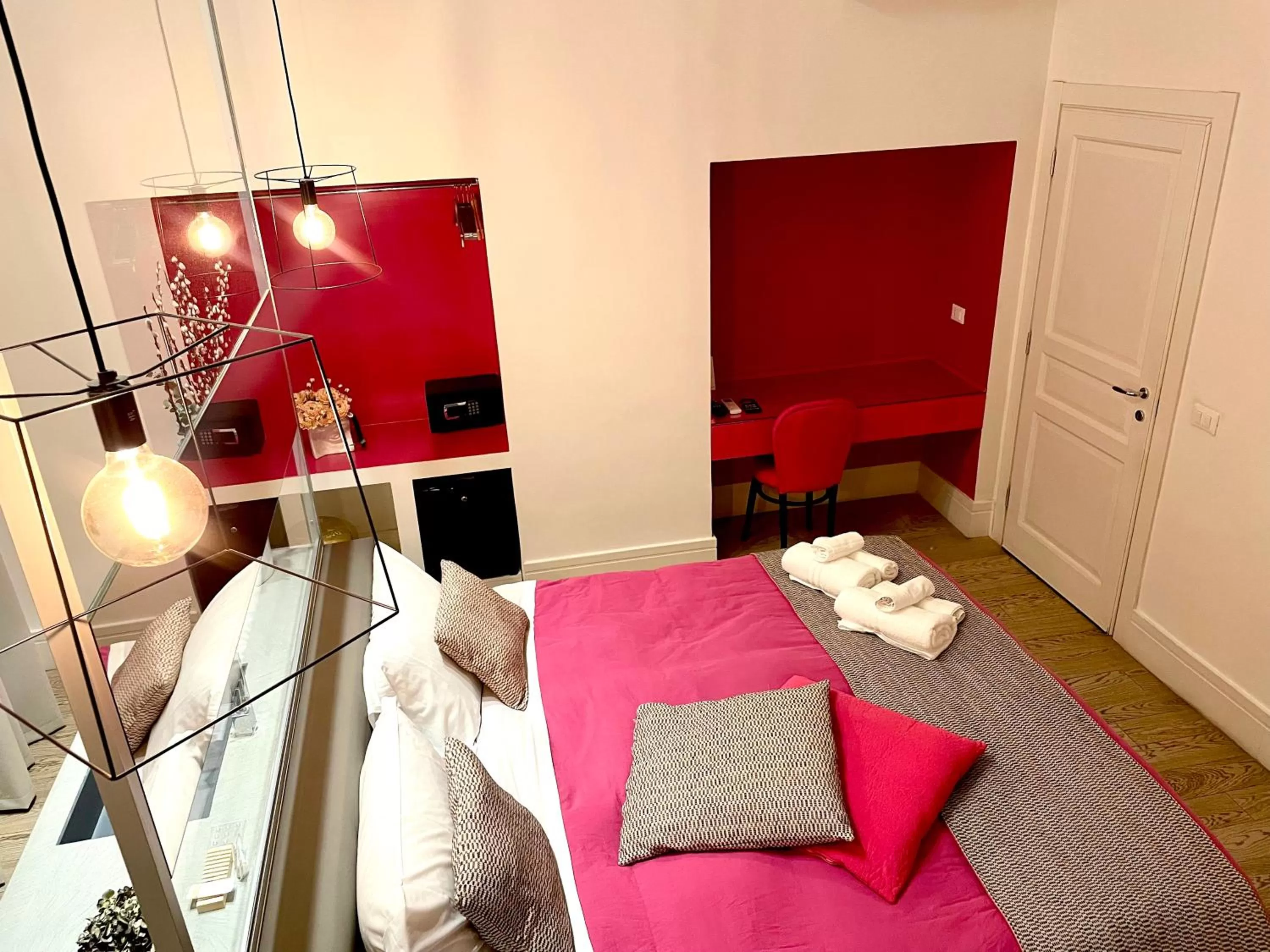 Bed in XENIA LUXURY ROOMS