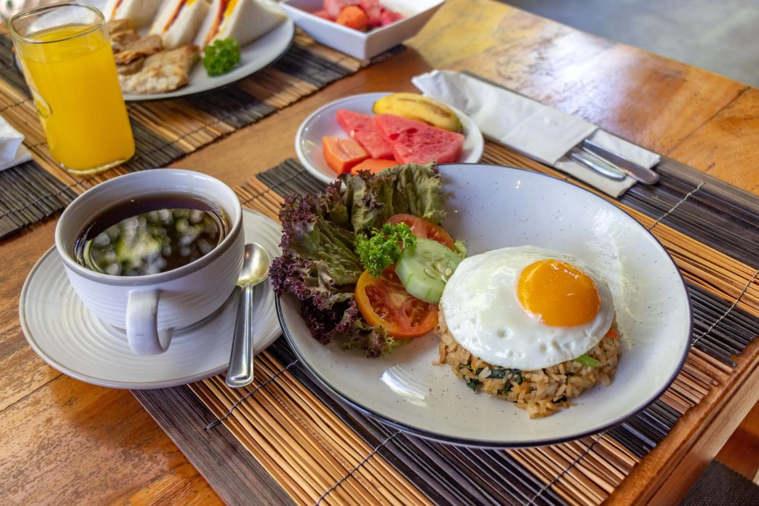 Breakfast in Aleesha Villas and Suites