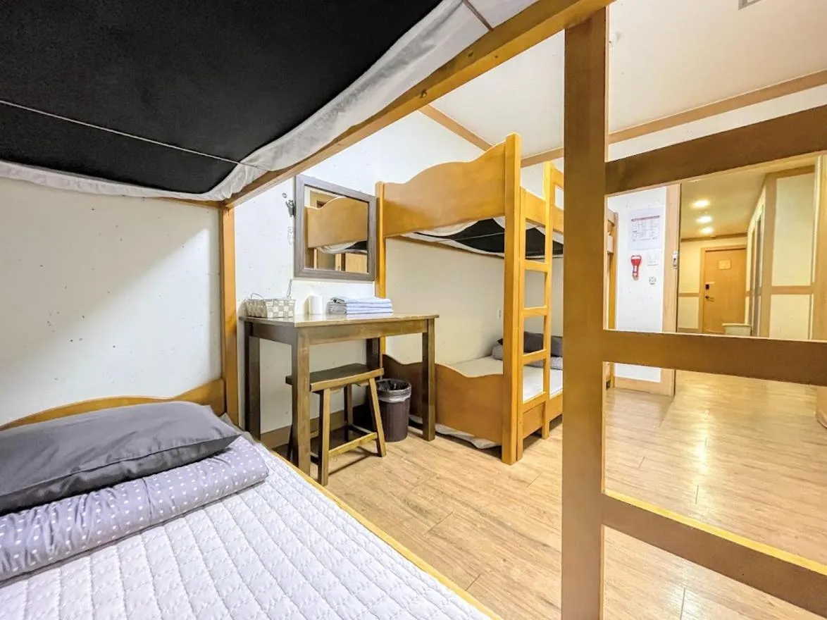 Bedroom, Bed in Cocoa Guesthouse