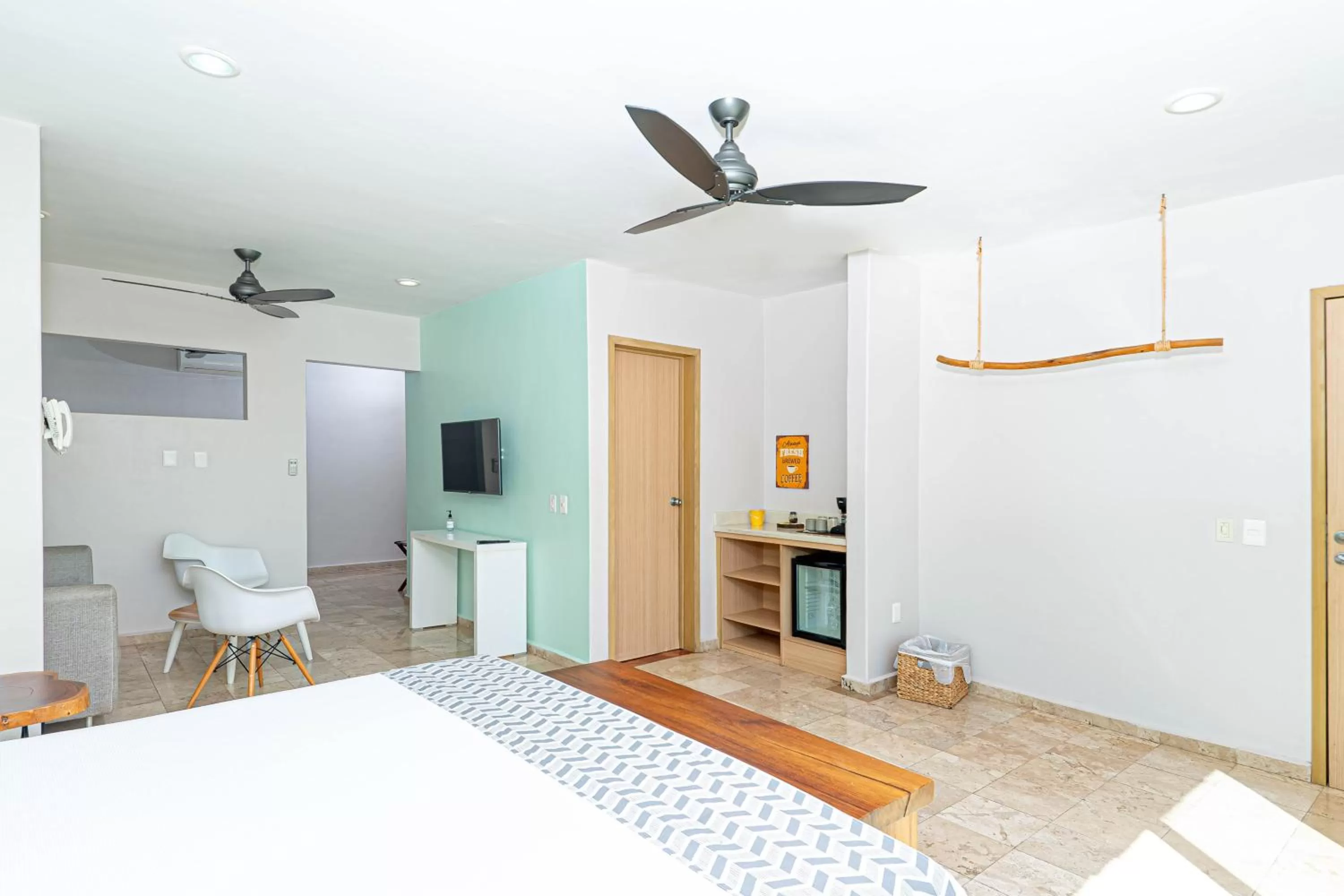 Photo of the whole room, Bed in Hotel Boutique Rato 10