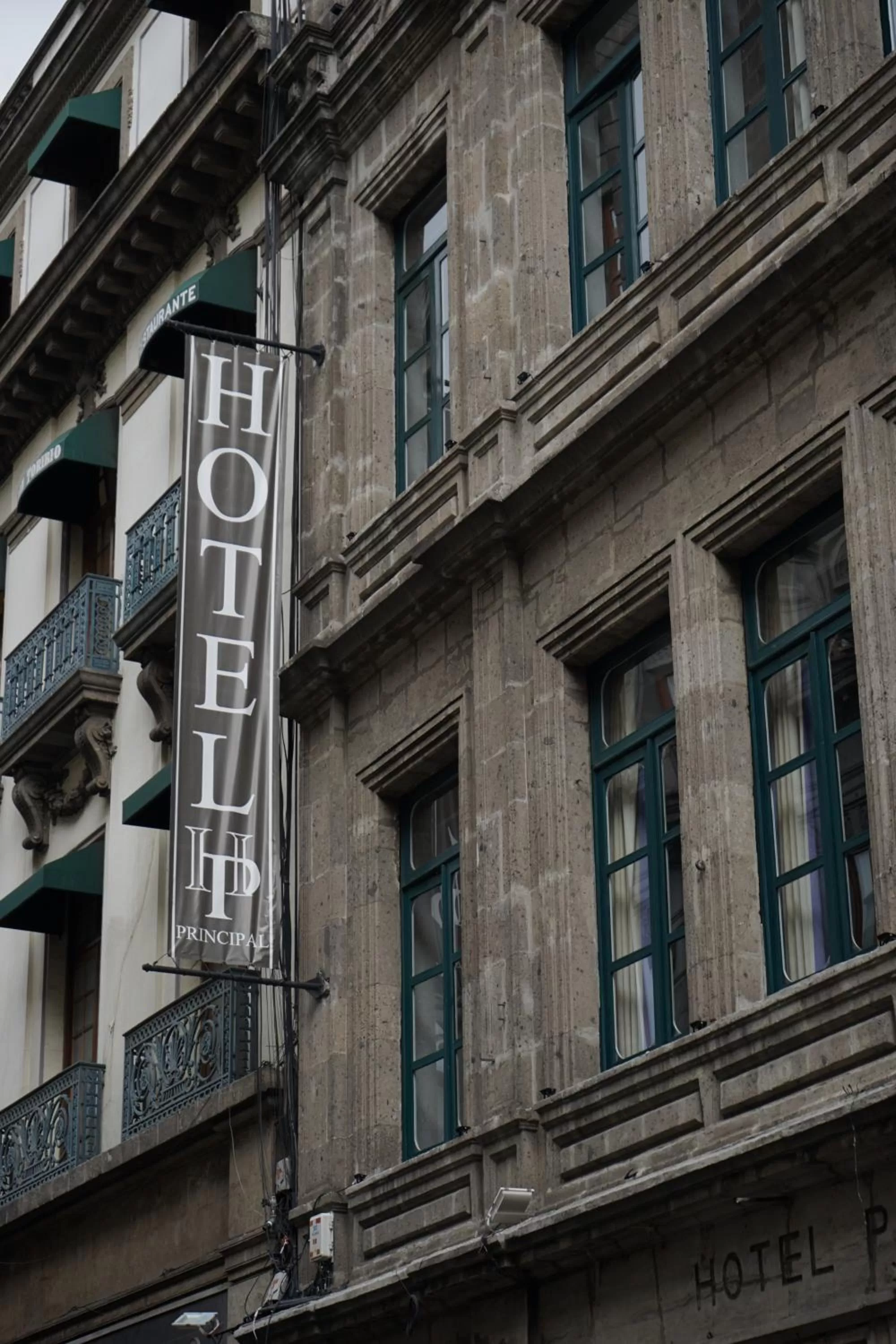 Property building in Hotel Principal