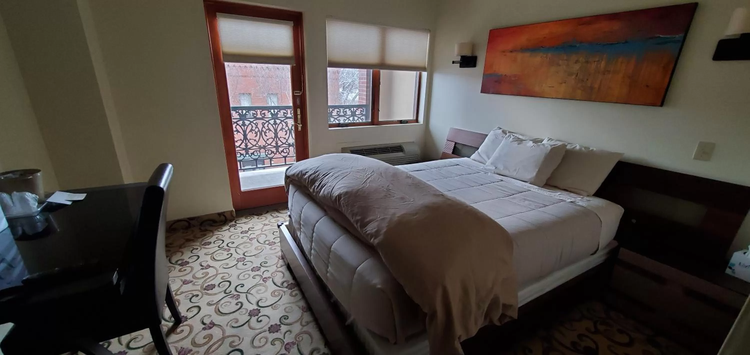 Bedroom in Lowell Inn