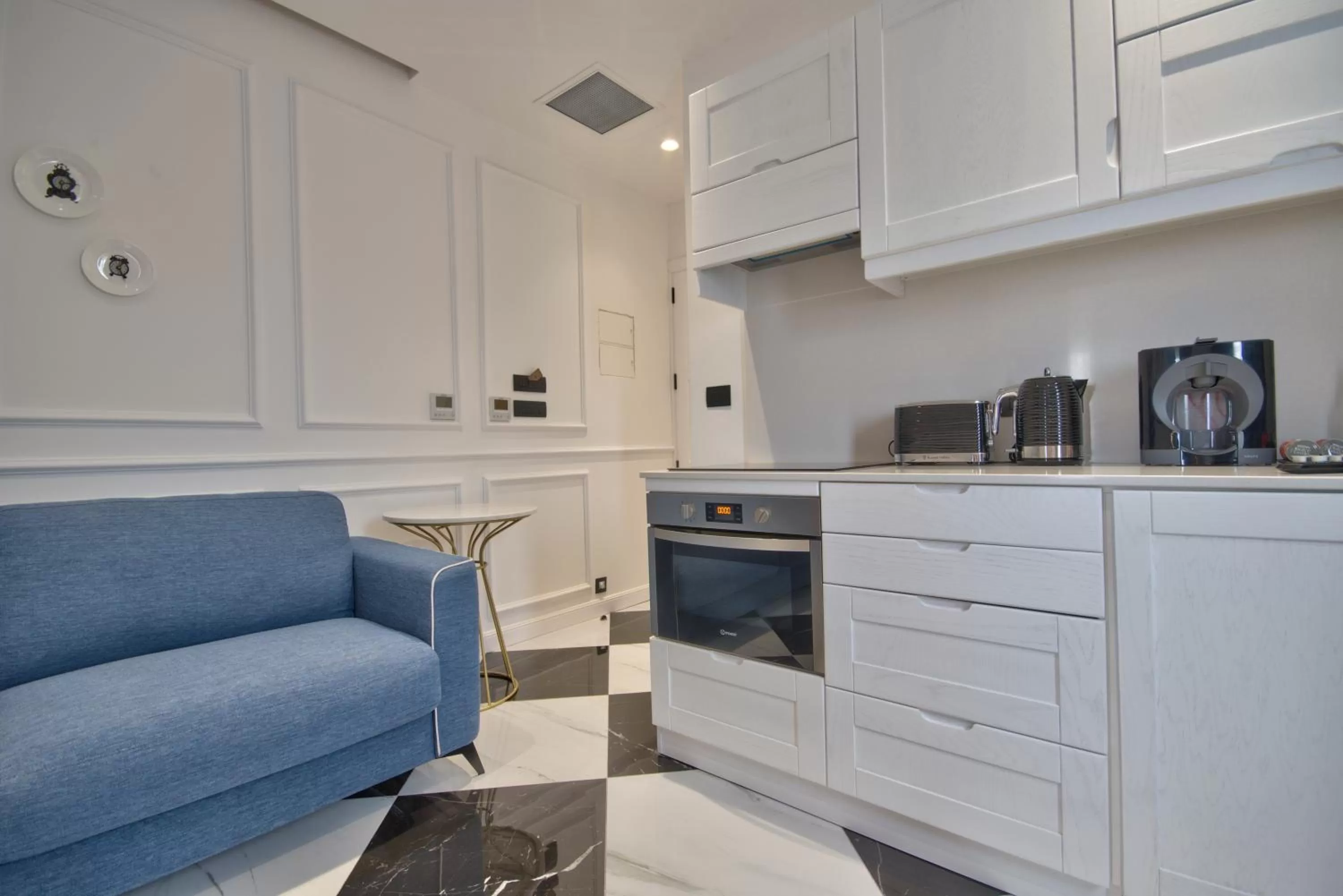 HOLM Boutique & SPA - IK Collection