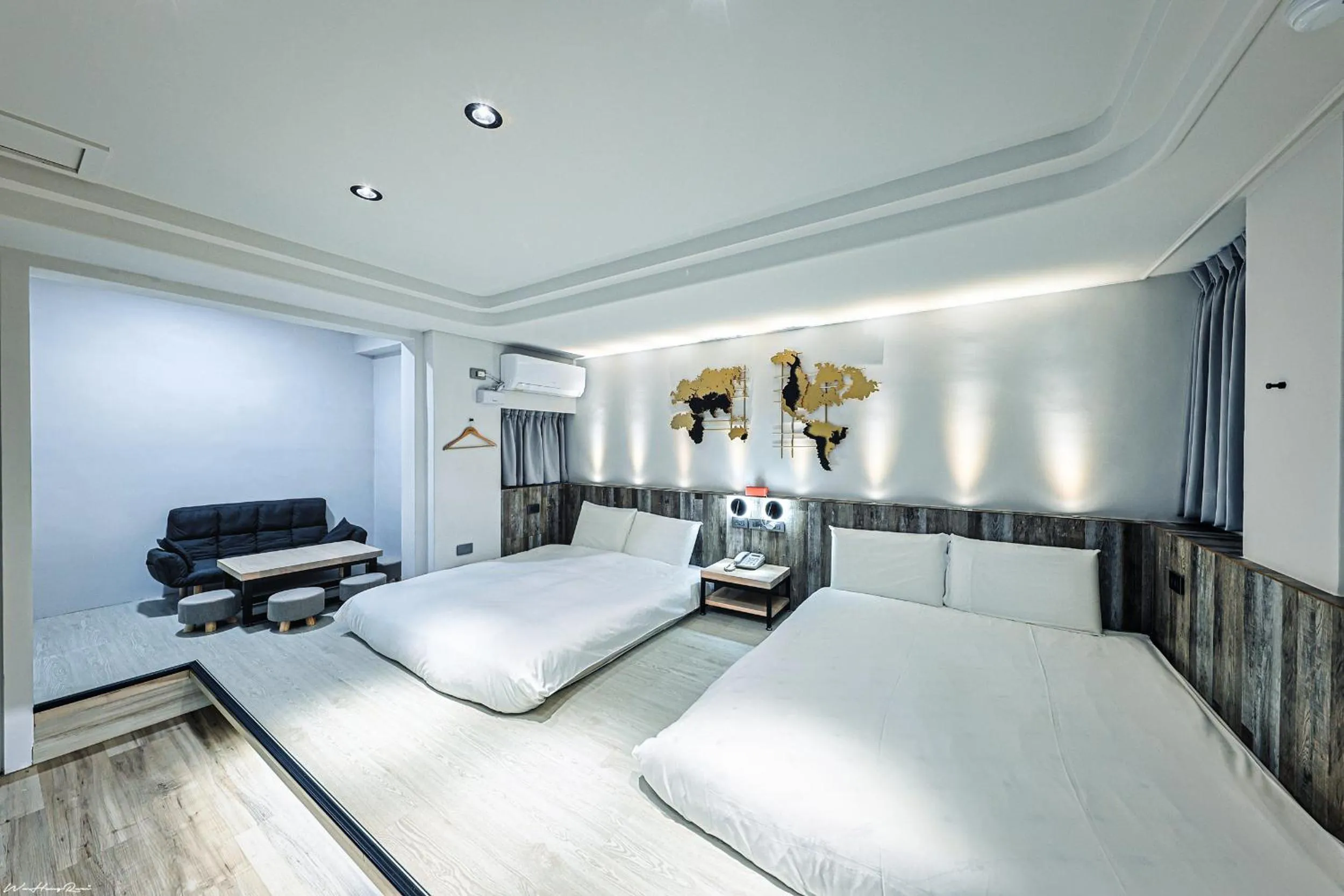 Bed in 亞馨文旅 近東大門夜市 有免費停車場 可自助入住