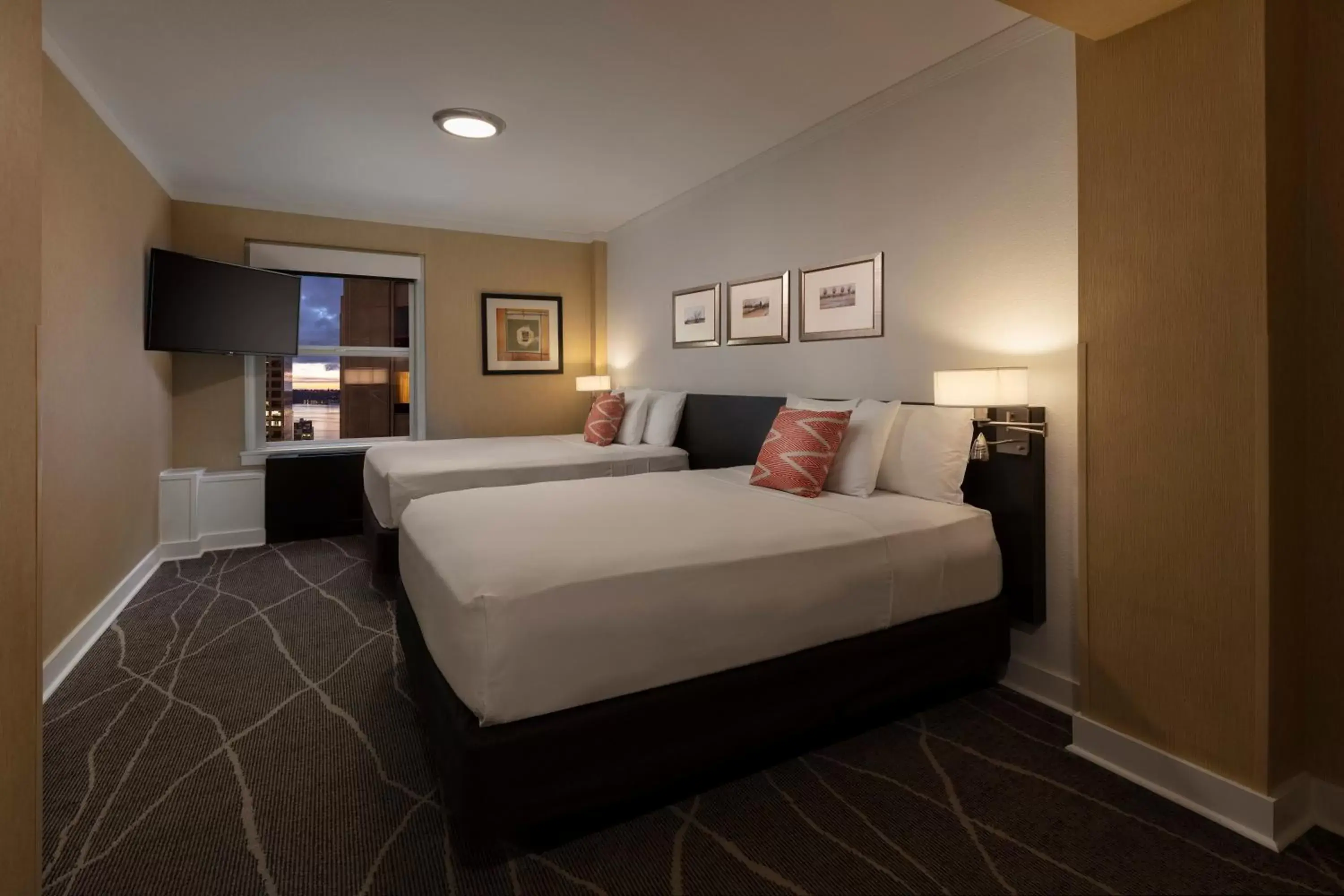 Superior Two Queen in Executive Hotel Pacific Superior Two Queen in Executive Hotel Pacific