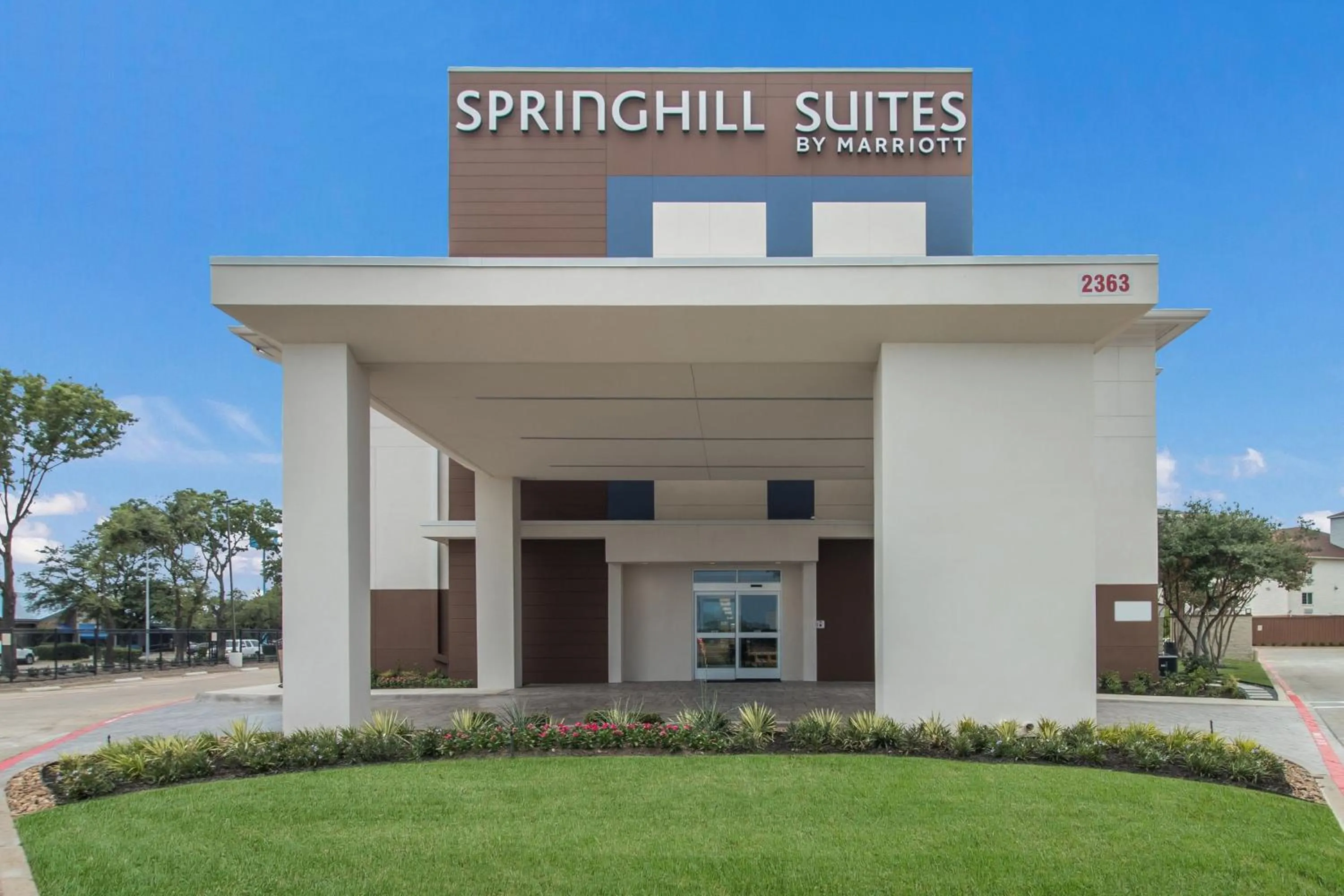 Property building in SpringHill Suites by Marriott Dallas NW Highway at Stemmons / I-35East