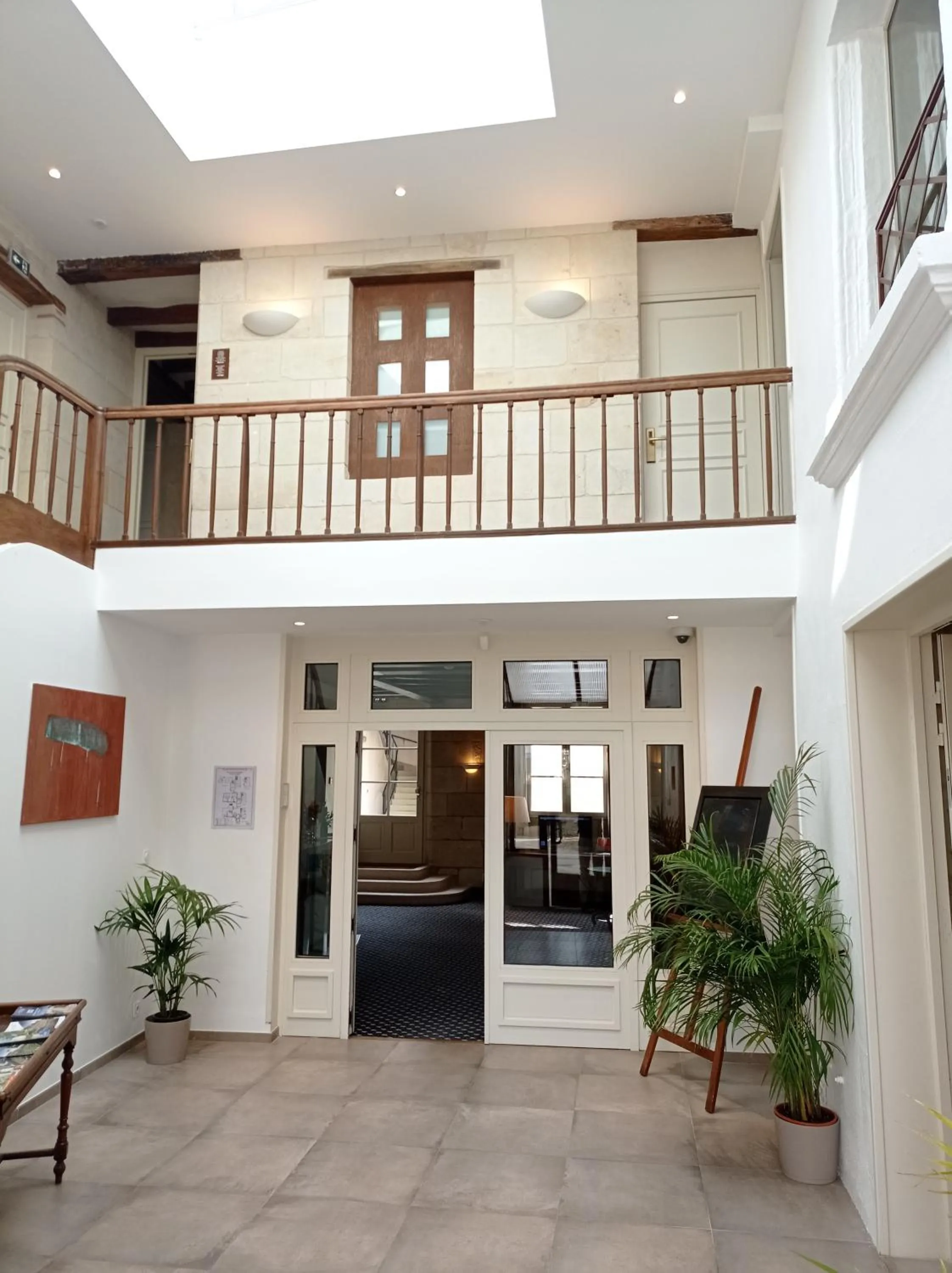 Lobby or reception in Hôtel Grand Monarque