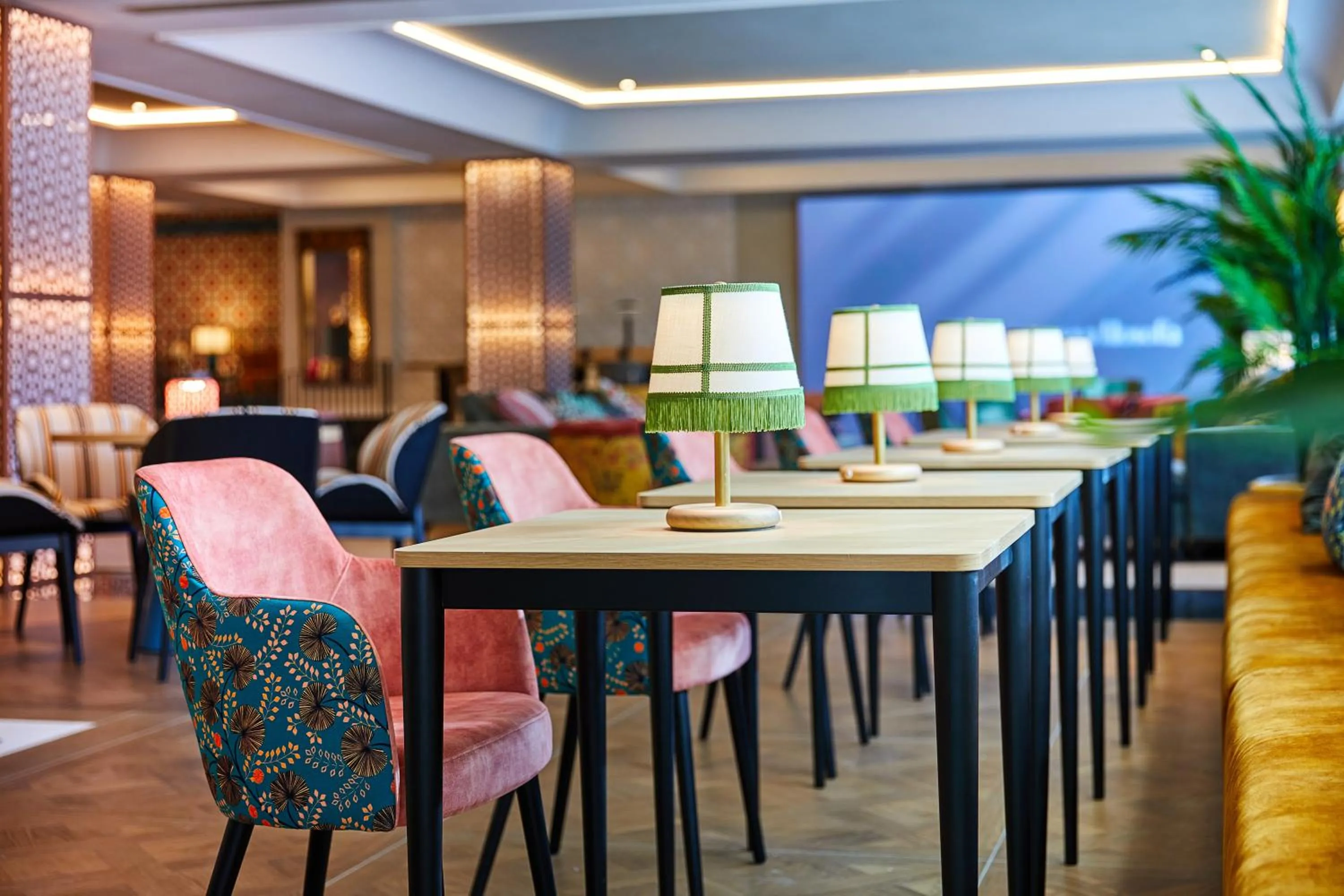 Seating area in Hesperia Sevilla