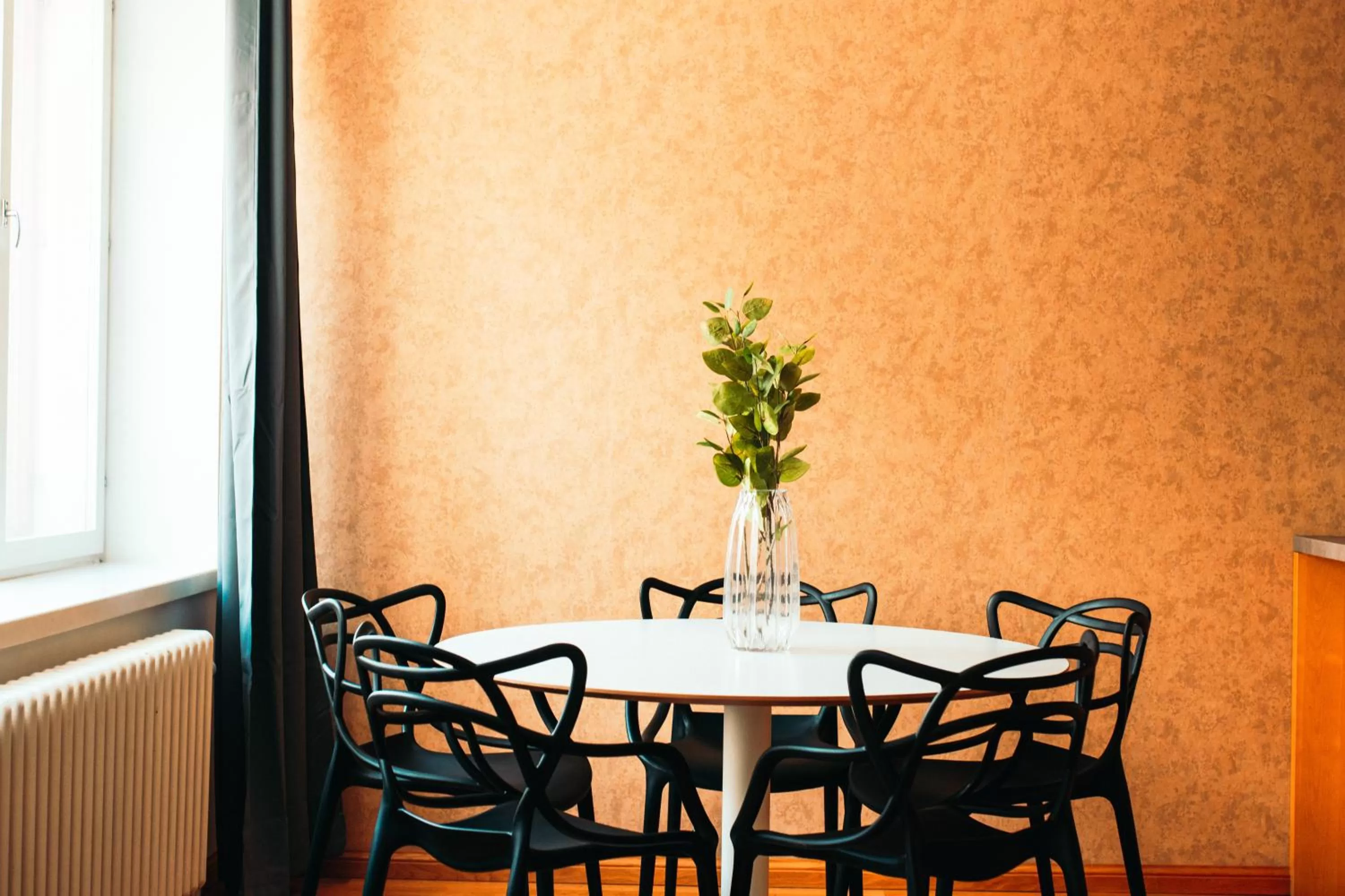 Dining area in Tallinn City Apartments Freedom Square