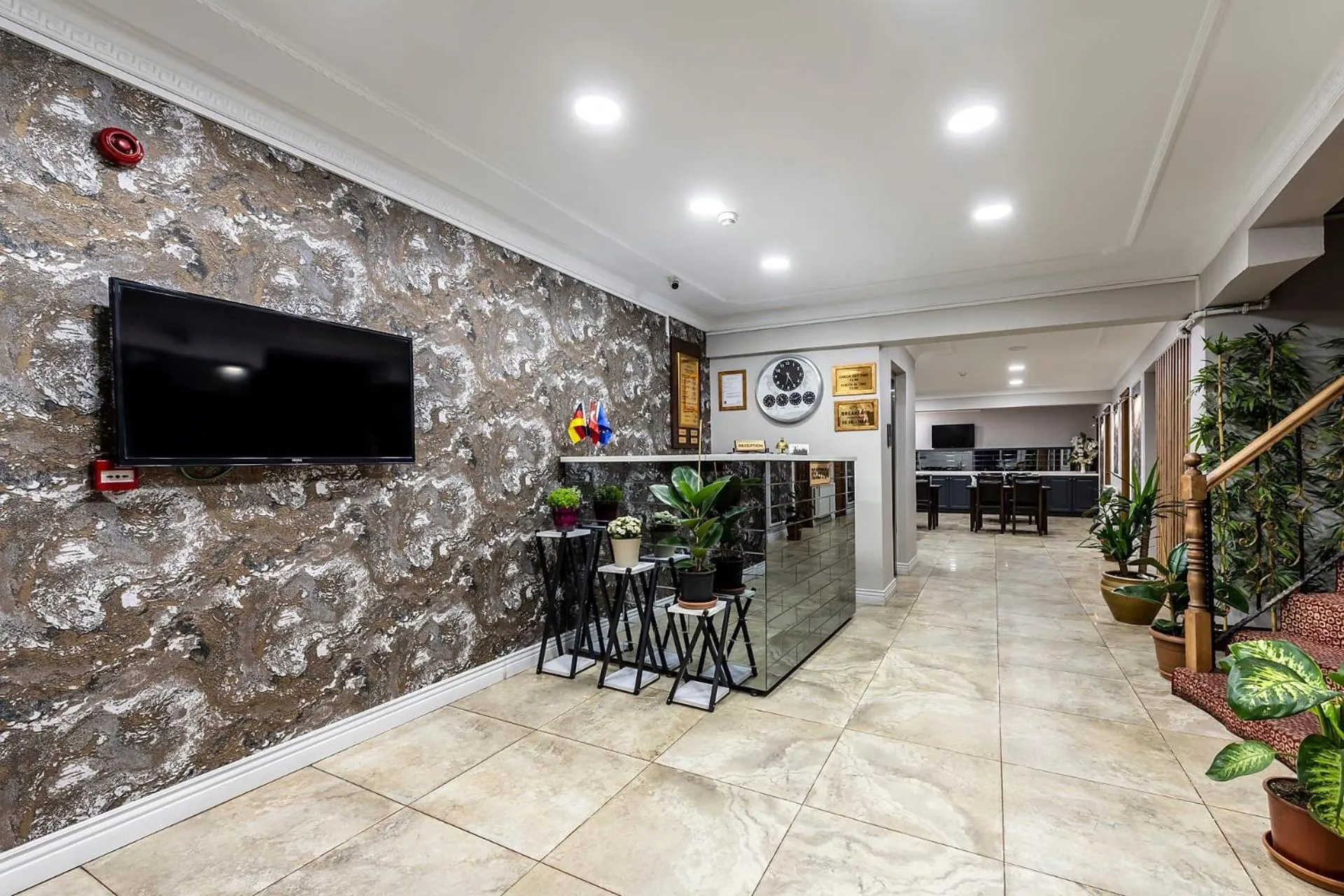 Communal lounge/ TV room in Kadirga Antik Hotel - Sultanahmet