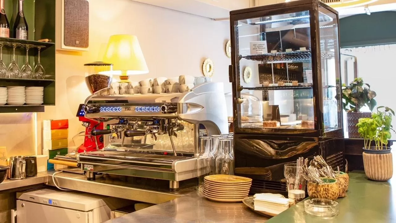 Lounge or bar in Blackhome Innsbruck Boutique I contactless check-in