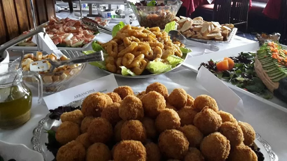 Meals in Maryfield House Hotel