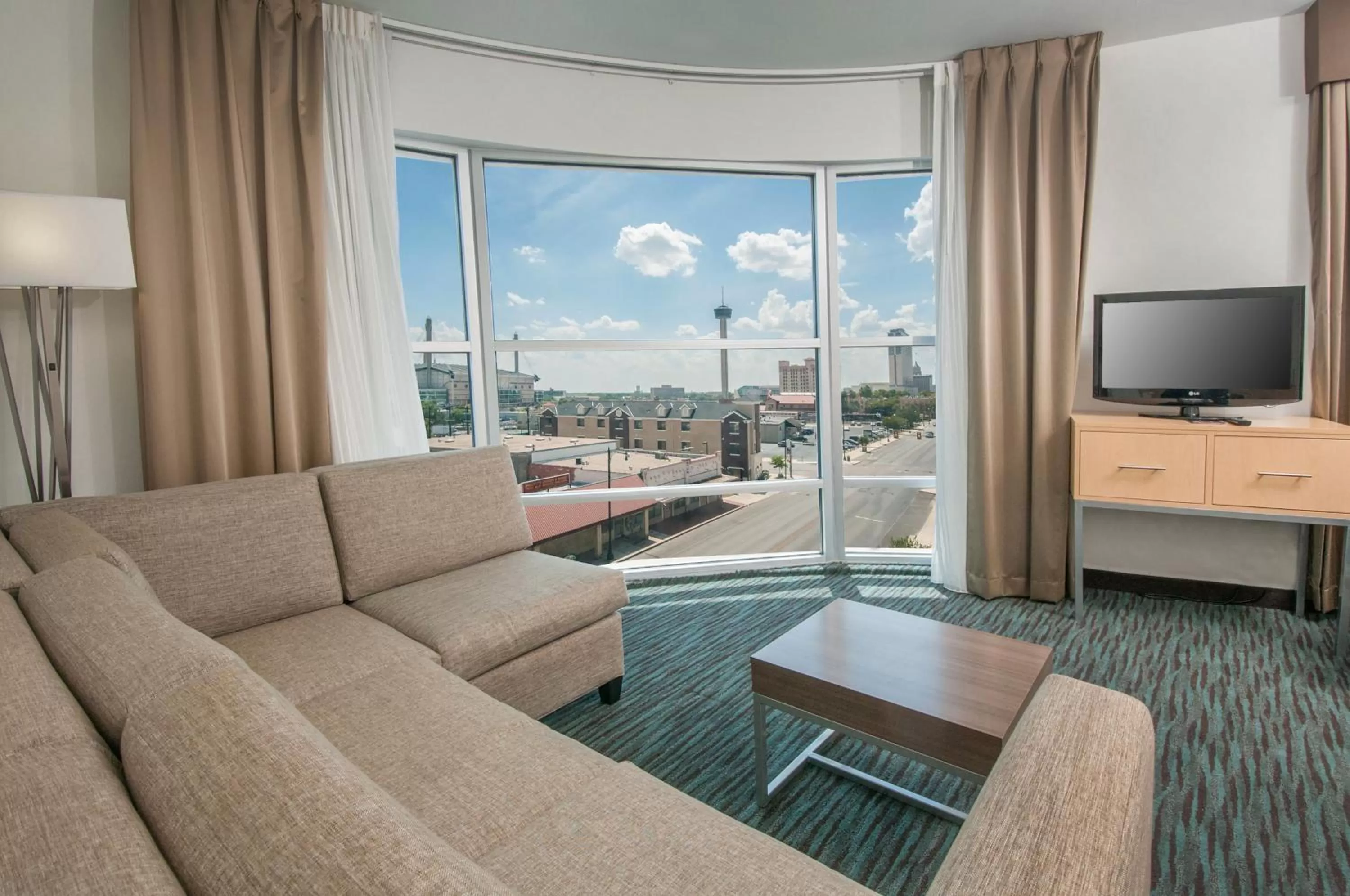 Photo of the whole room in Holiday Inn Express Hotel & Suites San Antonio - Rivercenter Area by IHG