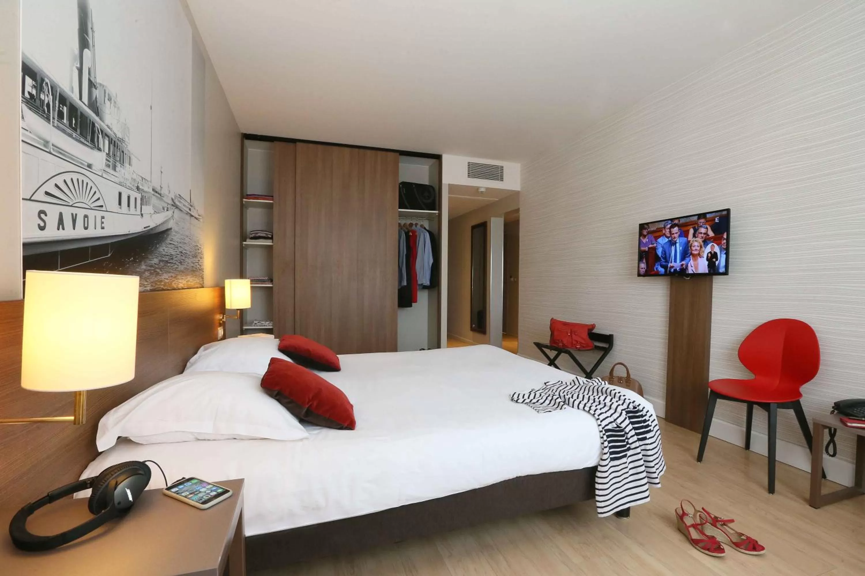 TV and multimedia, Bed in Adagio Original Thoiry Genève