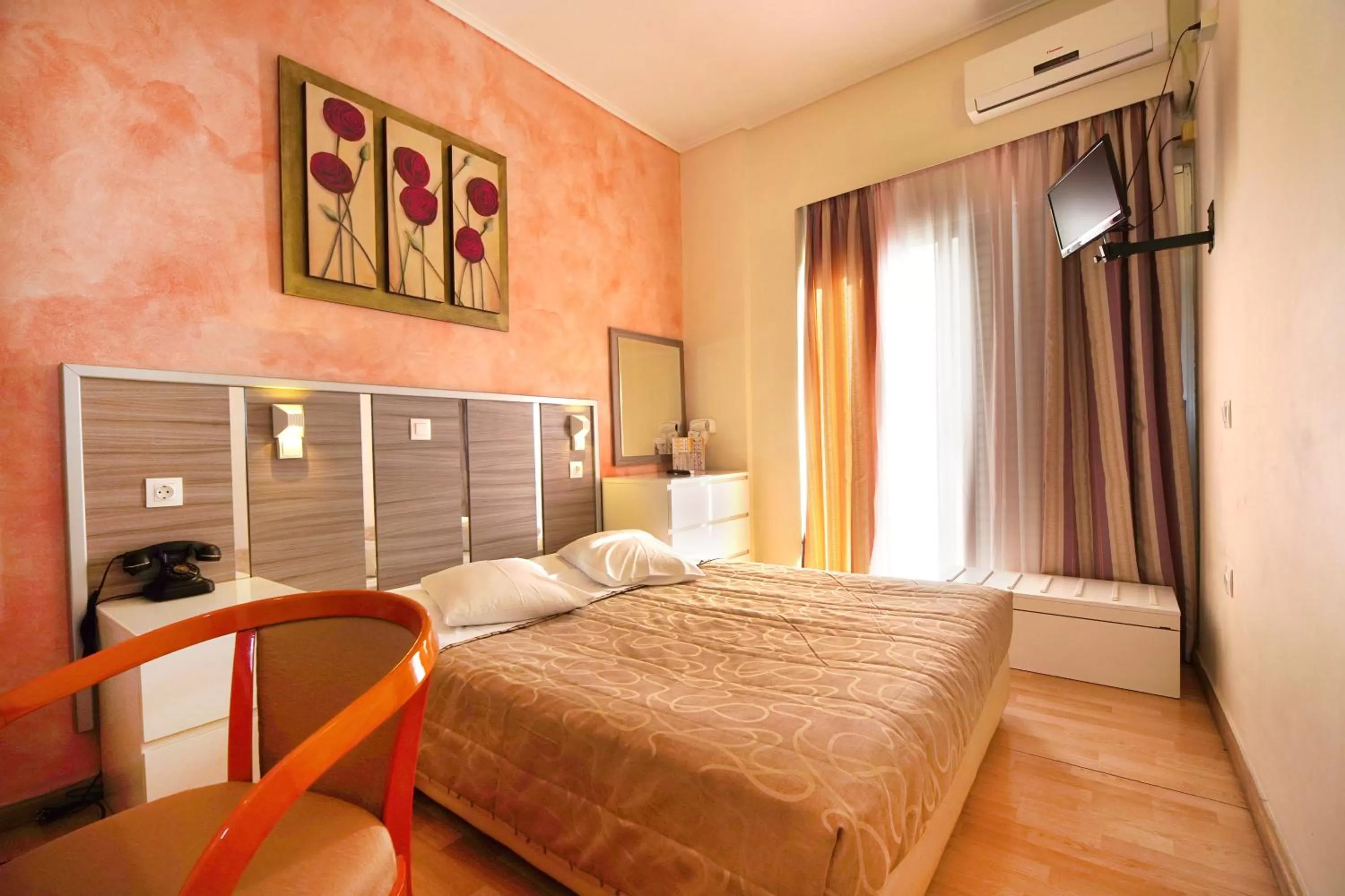 Other, Bed in Socrates Hotel