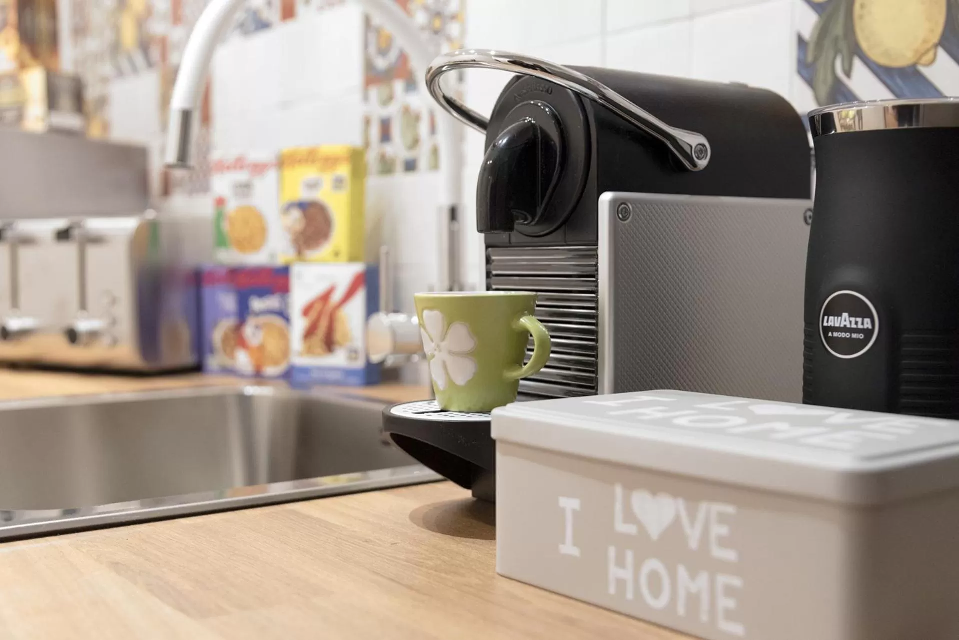 Coffee/tea facilities in Civicocento Charming Rooms