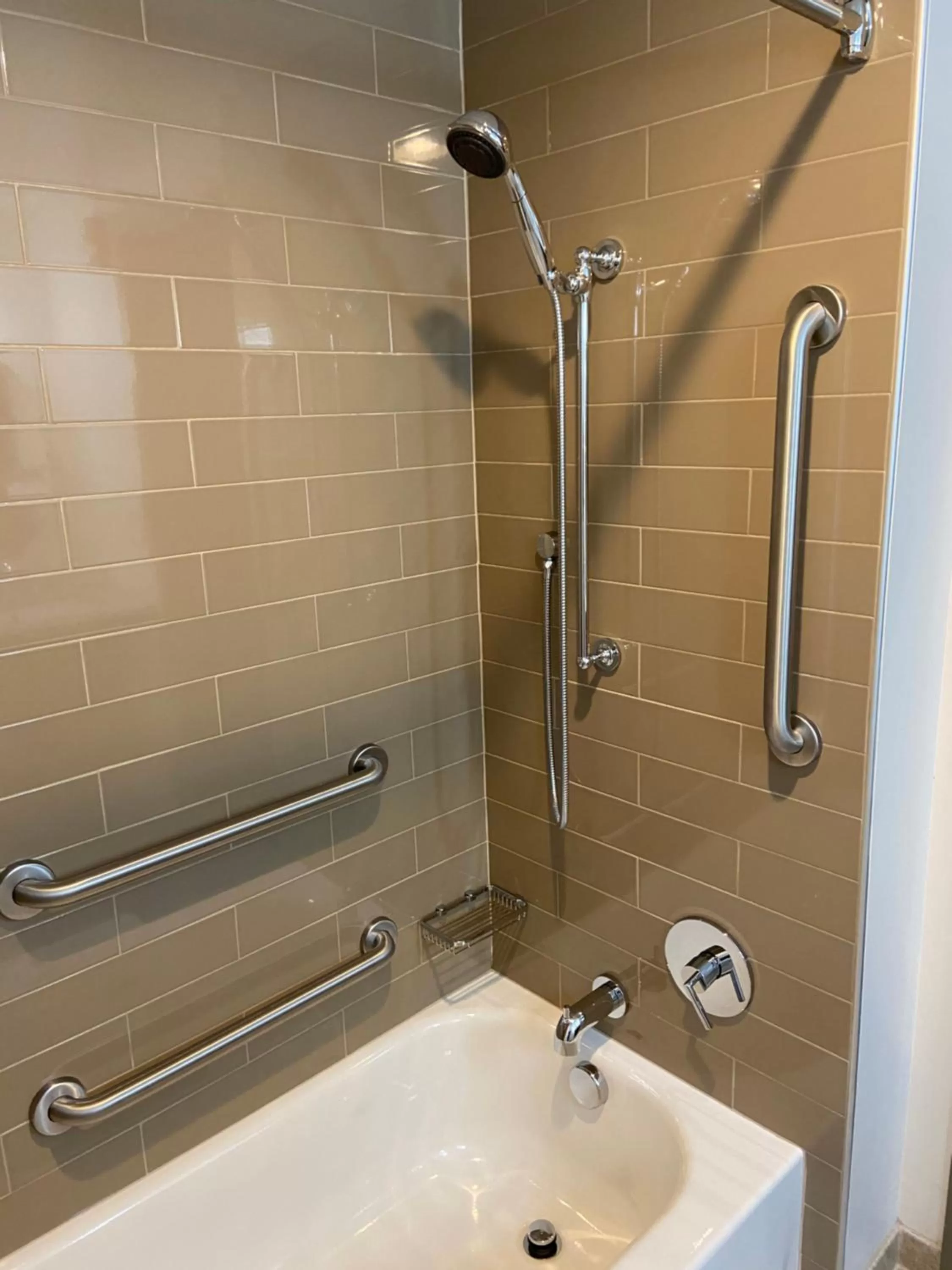 Bathroom in Comfort Inn Connellsville Riverview