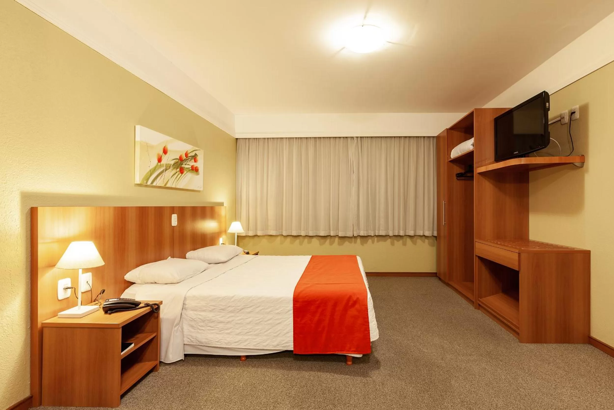 Bedroom, Bed in Tri Hotel Executive Caxias