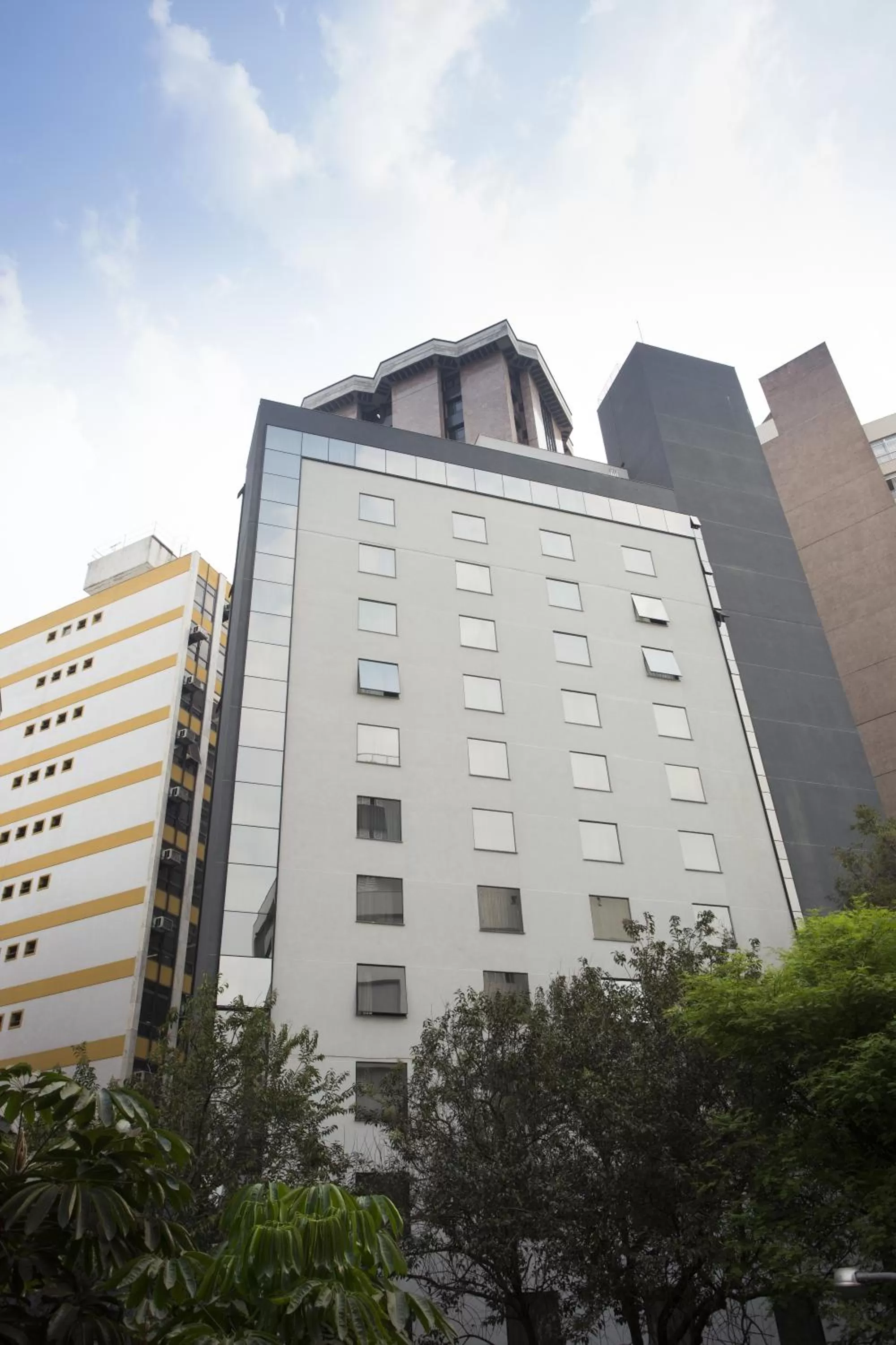 Facade/entrance in Royal Design Savassi Hotel