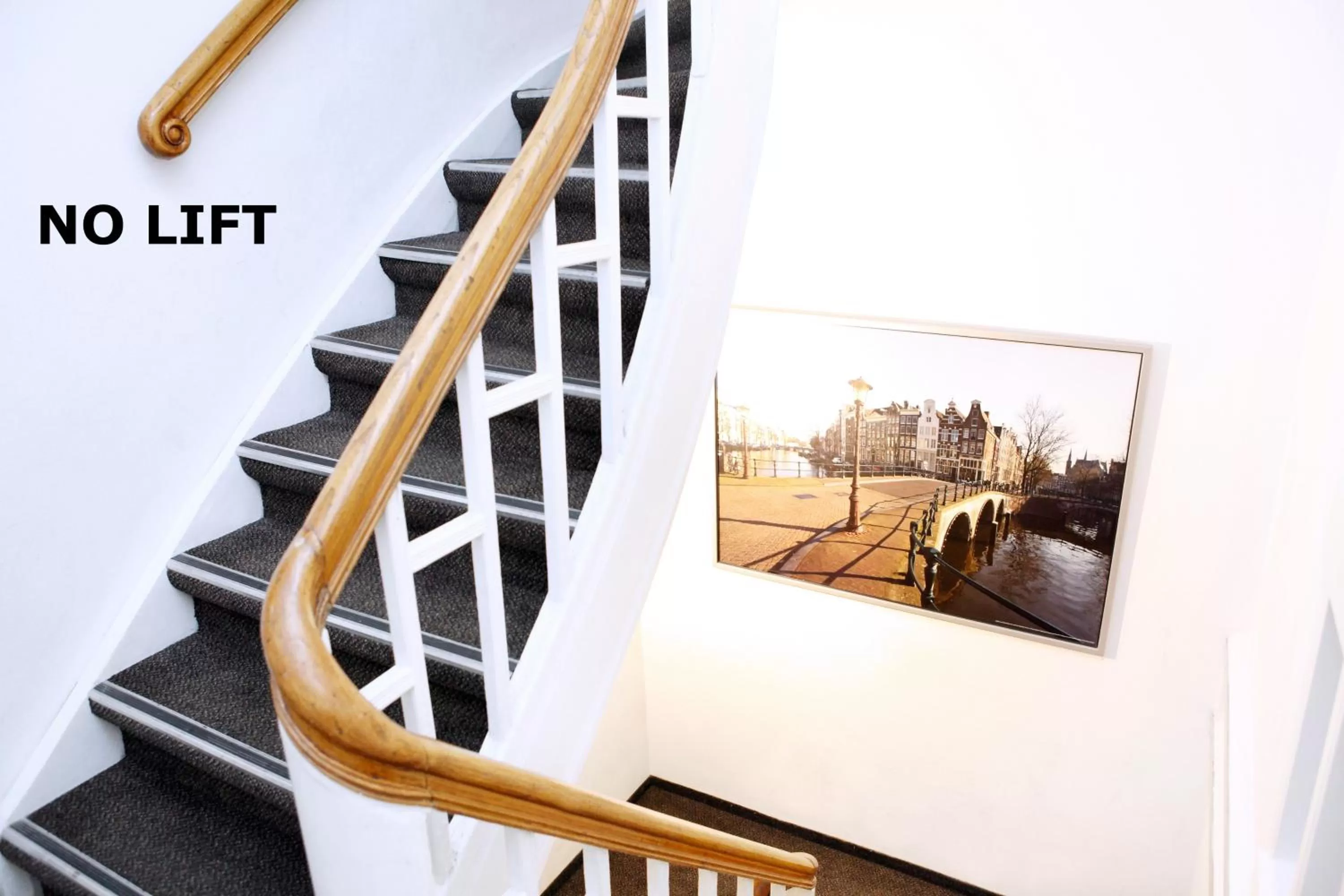 Property building in Hotel Damsquare