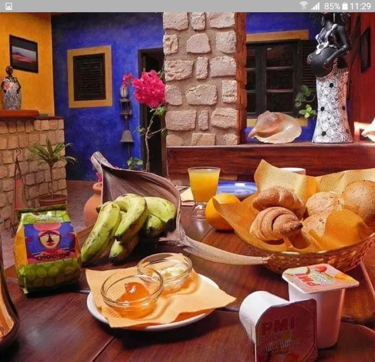 Breakfast in Sakaroule B&B