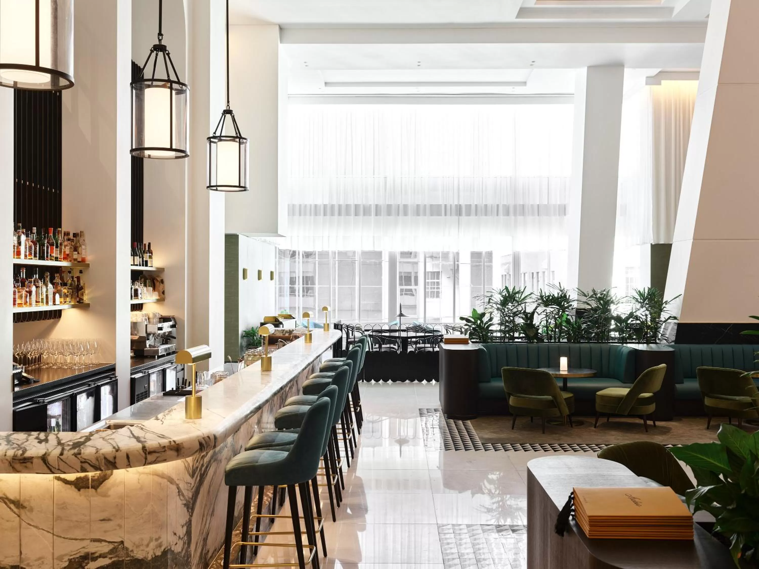 Lounge or bar in Swissotel Sydney