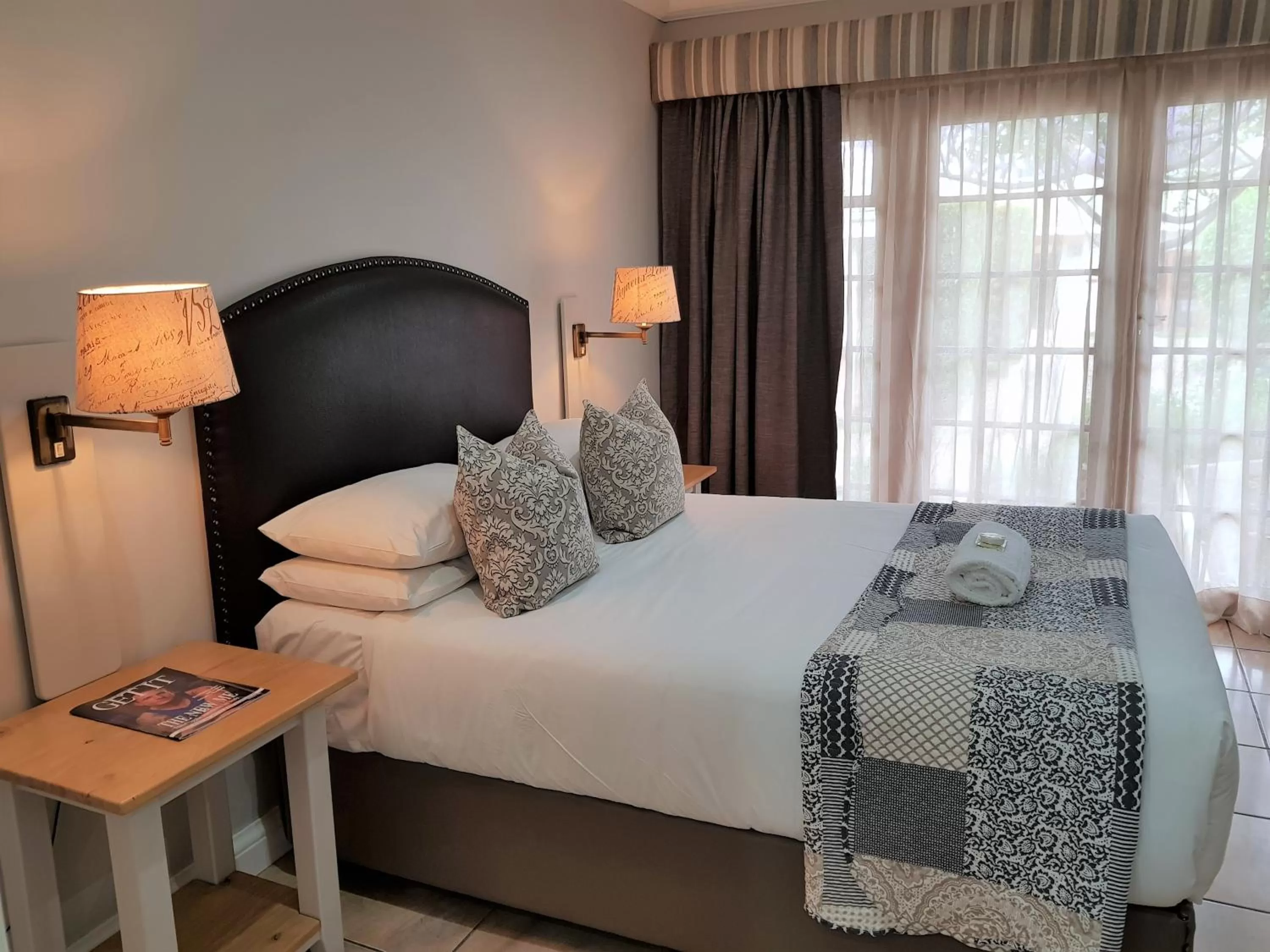 Bed in Shonalanga Lodge