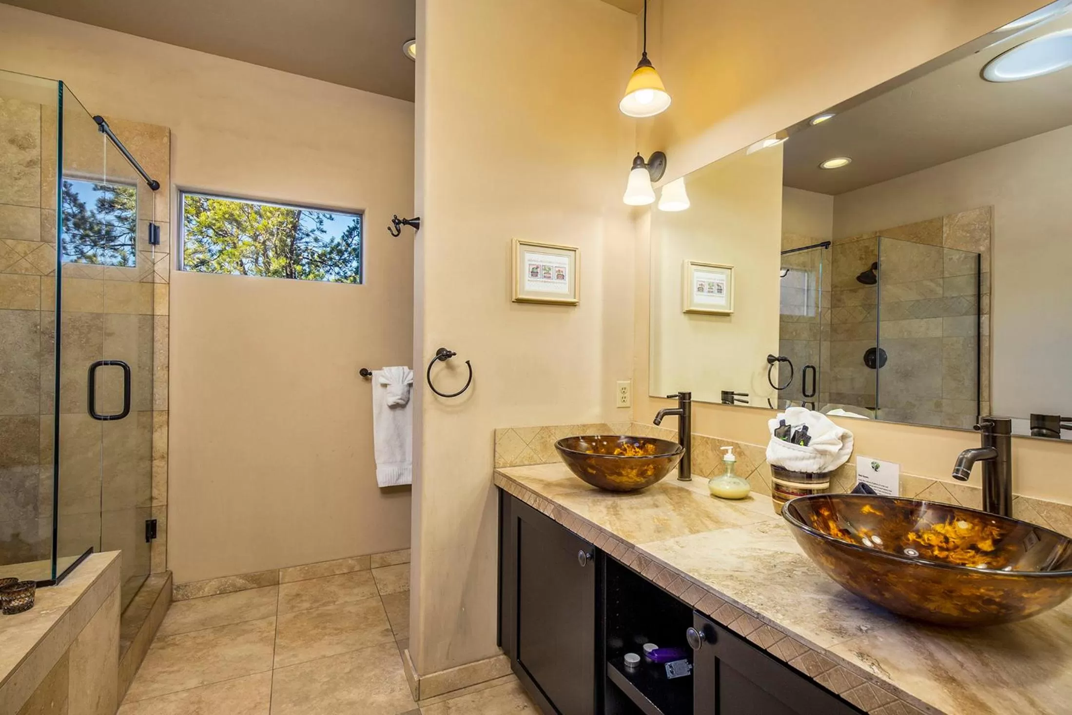 Bathroom in Alma De Sedona Inn B&B