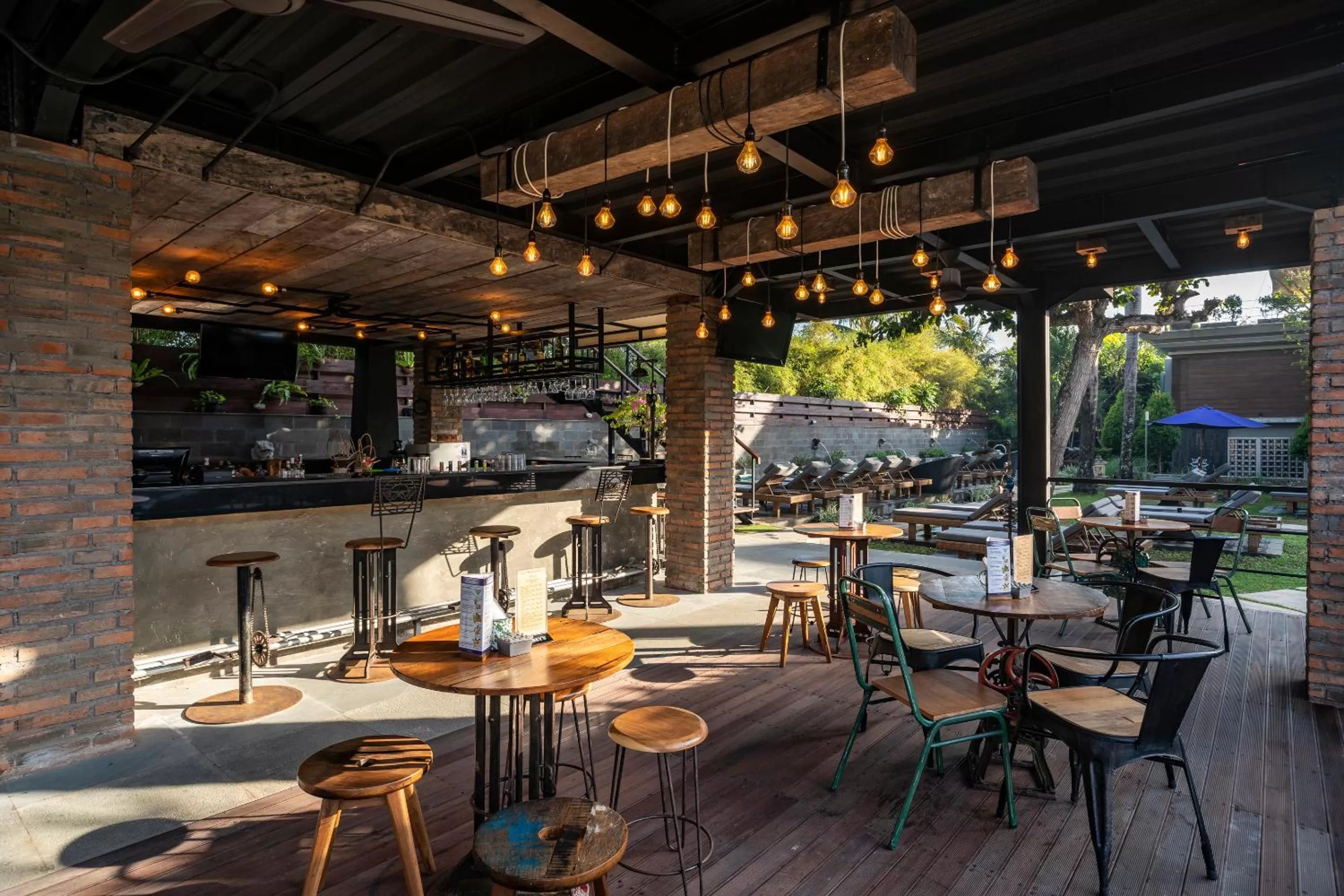 Restaurant/places to eat in Bali Dynasty Resort