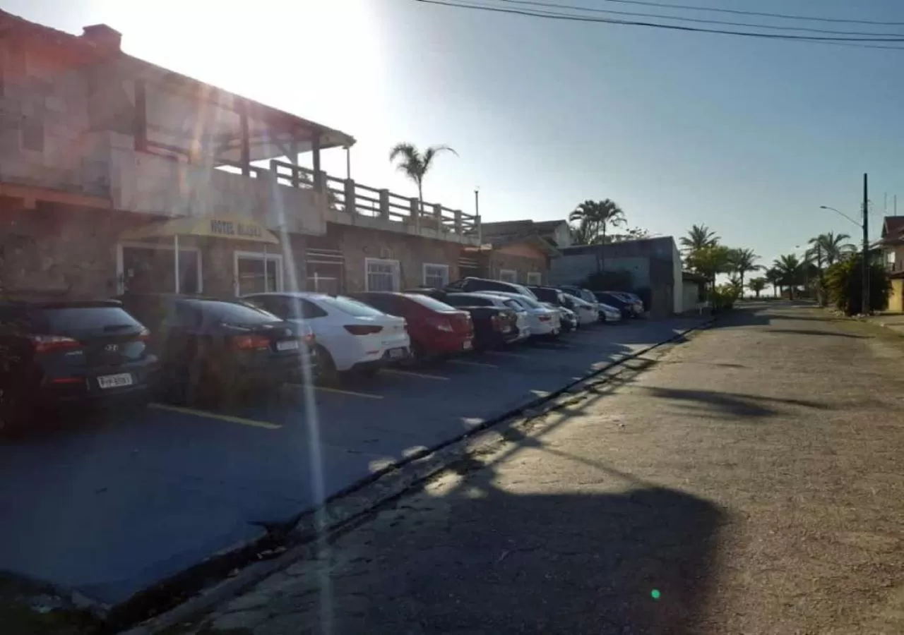 Parking in Hotel Alaska