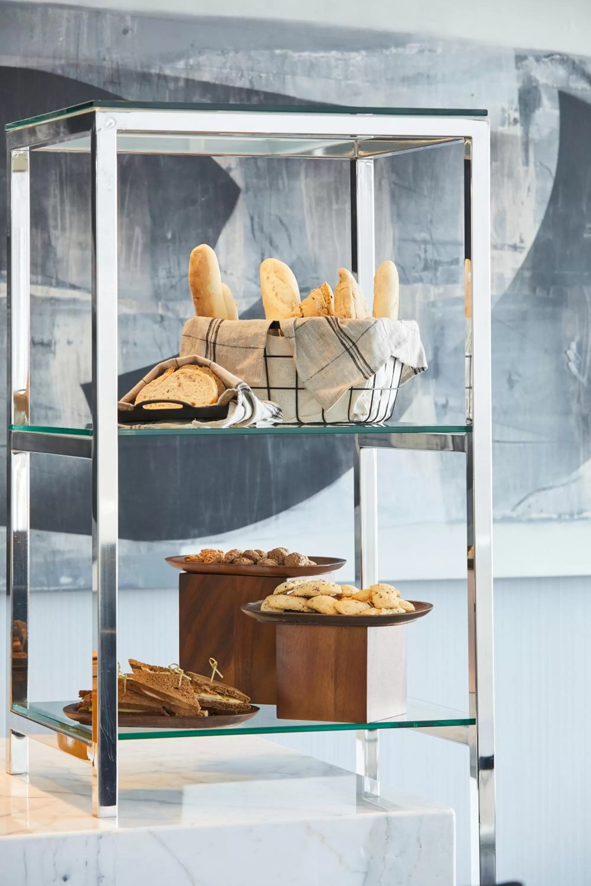 Kitchen or kitchenette in AC Hotel by Marriott Santiago Cenco Costanera