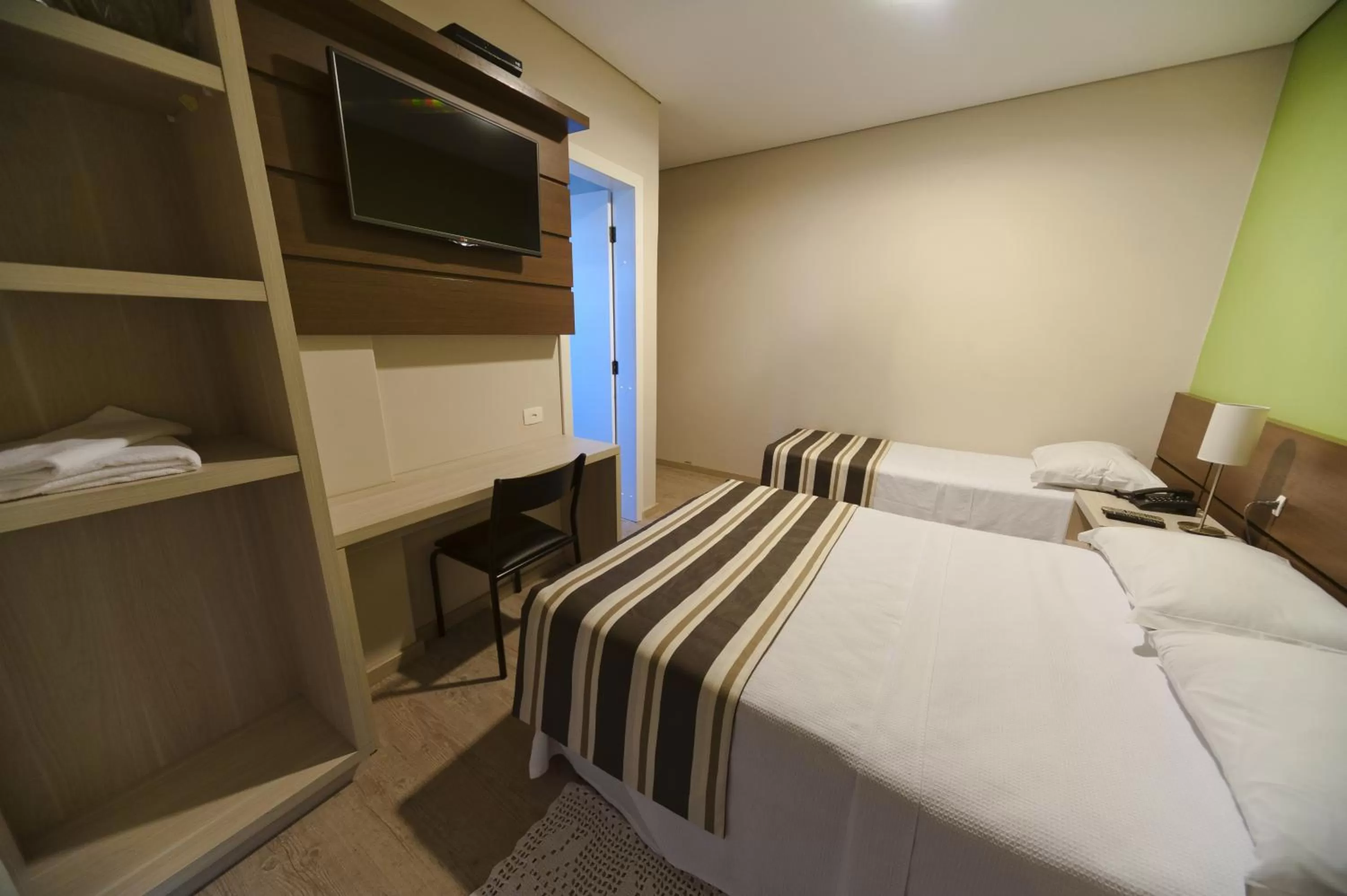 Bedroom, Bed in Hotel Sol By MRHotelaria