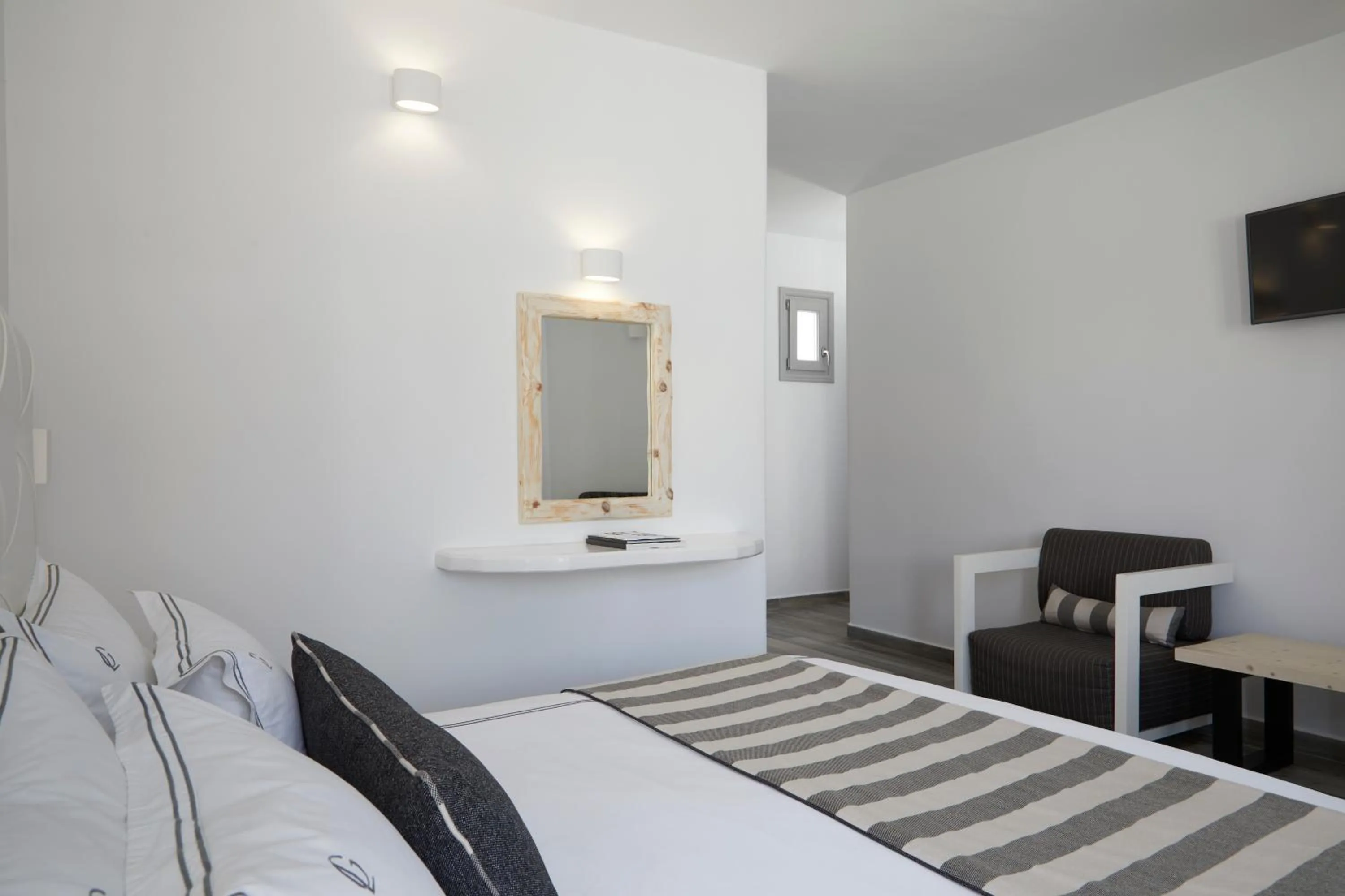 Bed in Kalisti Hotel & Suites