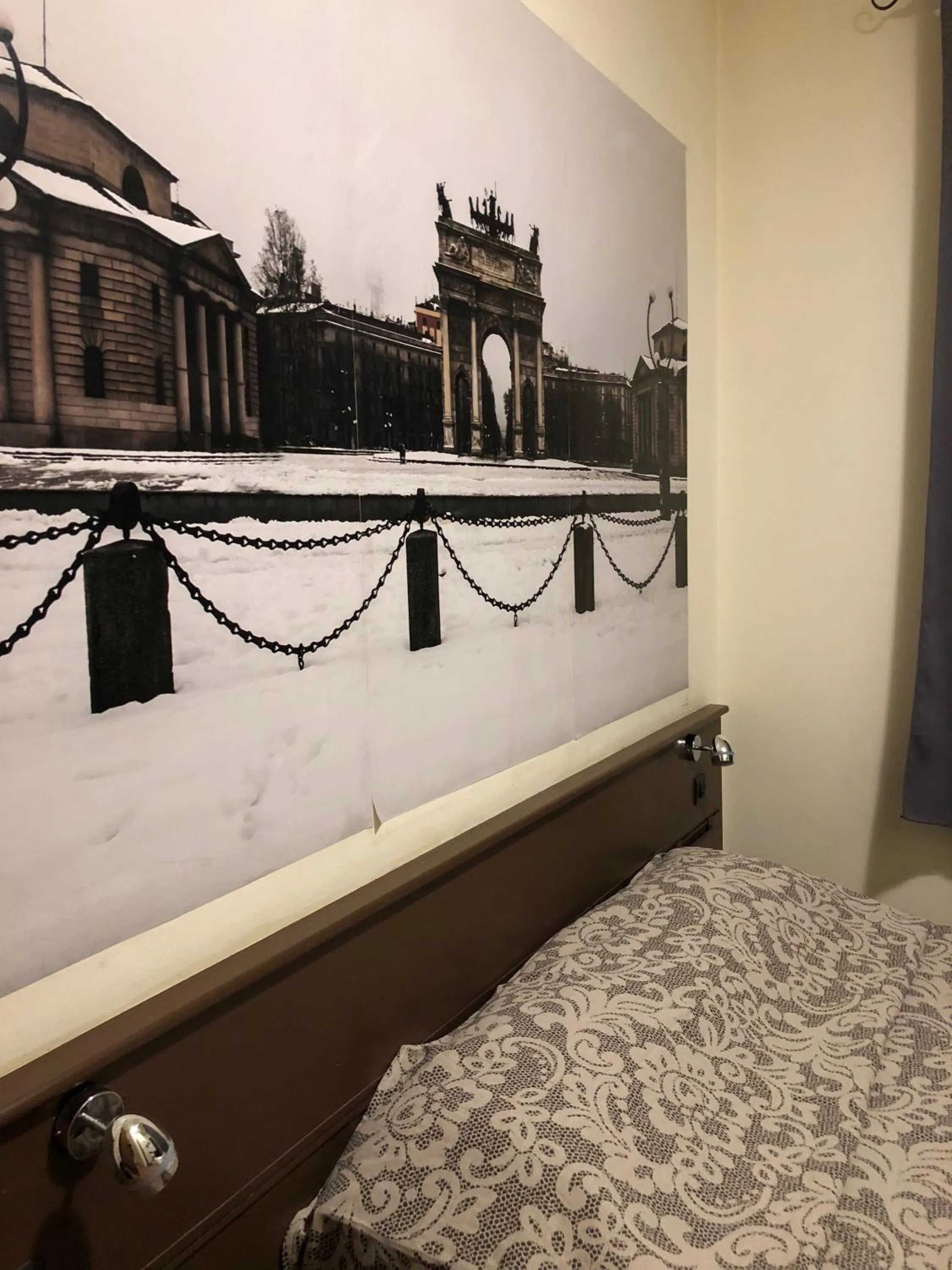 Bed in Albergo Corvetto Corso Lodi