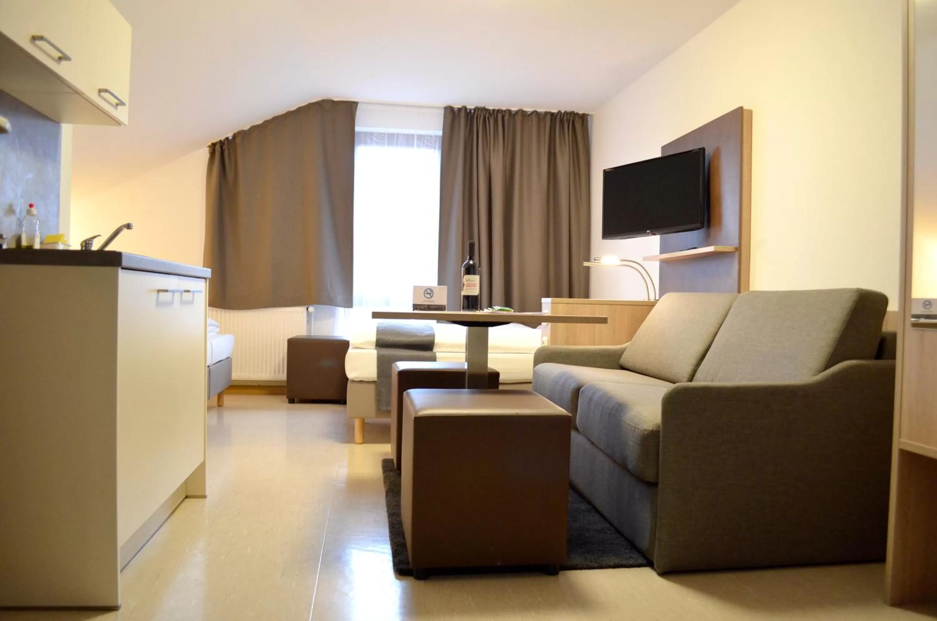 Seating area in Hana Aparthotel