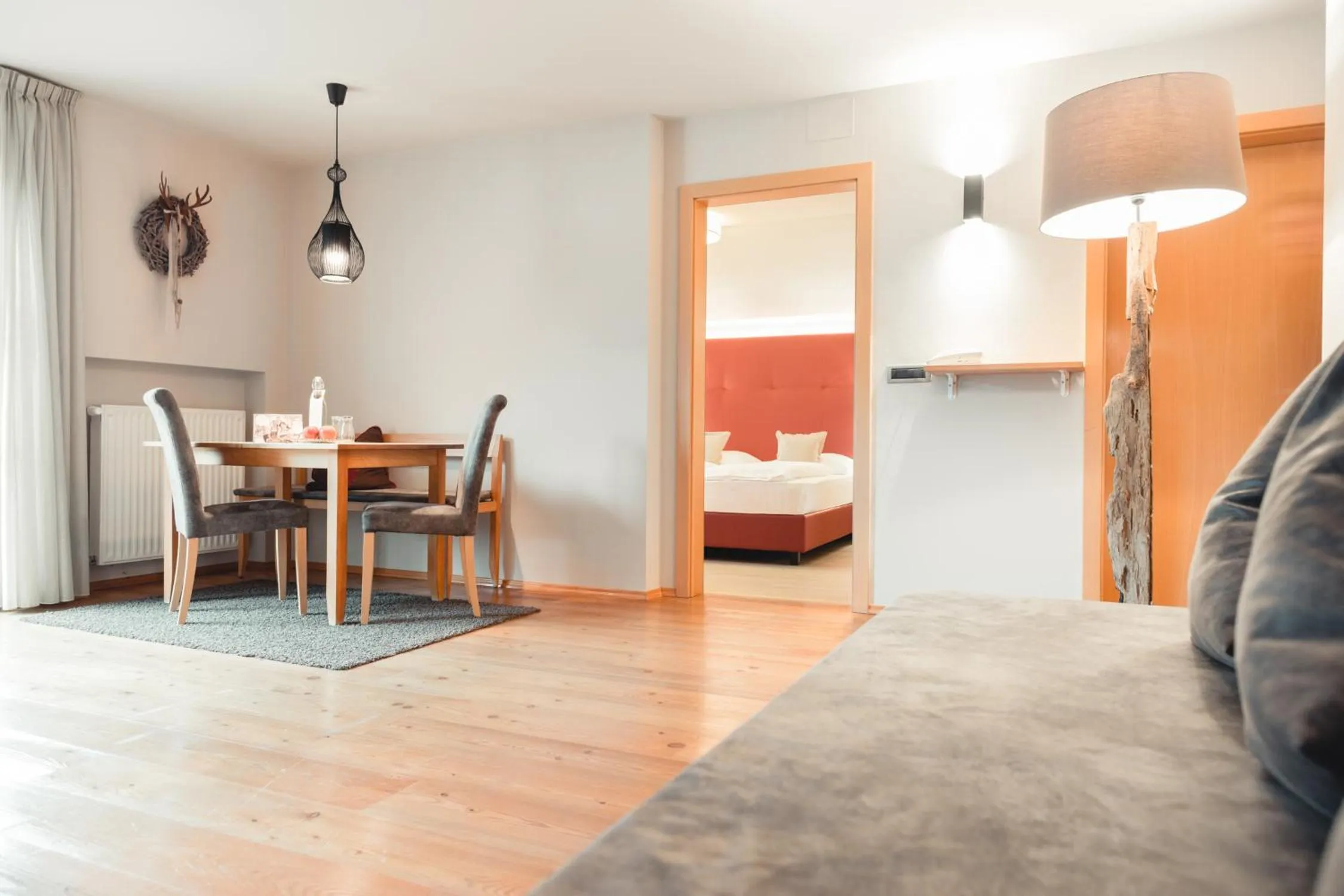 Bed in Hotel Tiefenbrunn Gardensuites & Breakfast