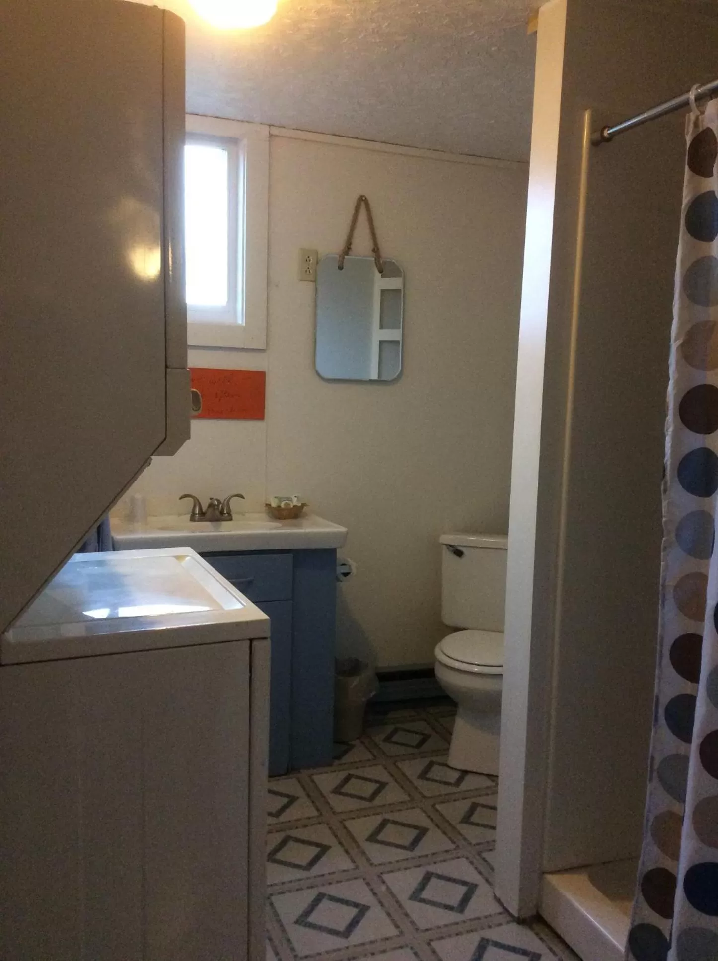 Bathroom in The Eastland Motel