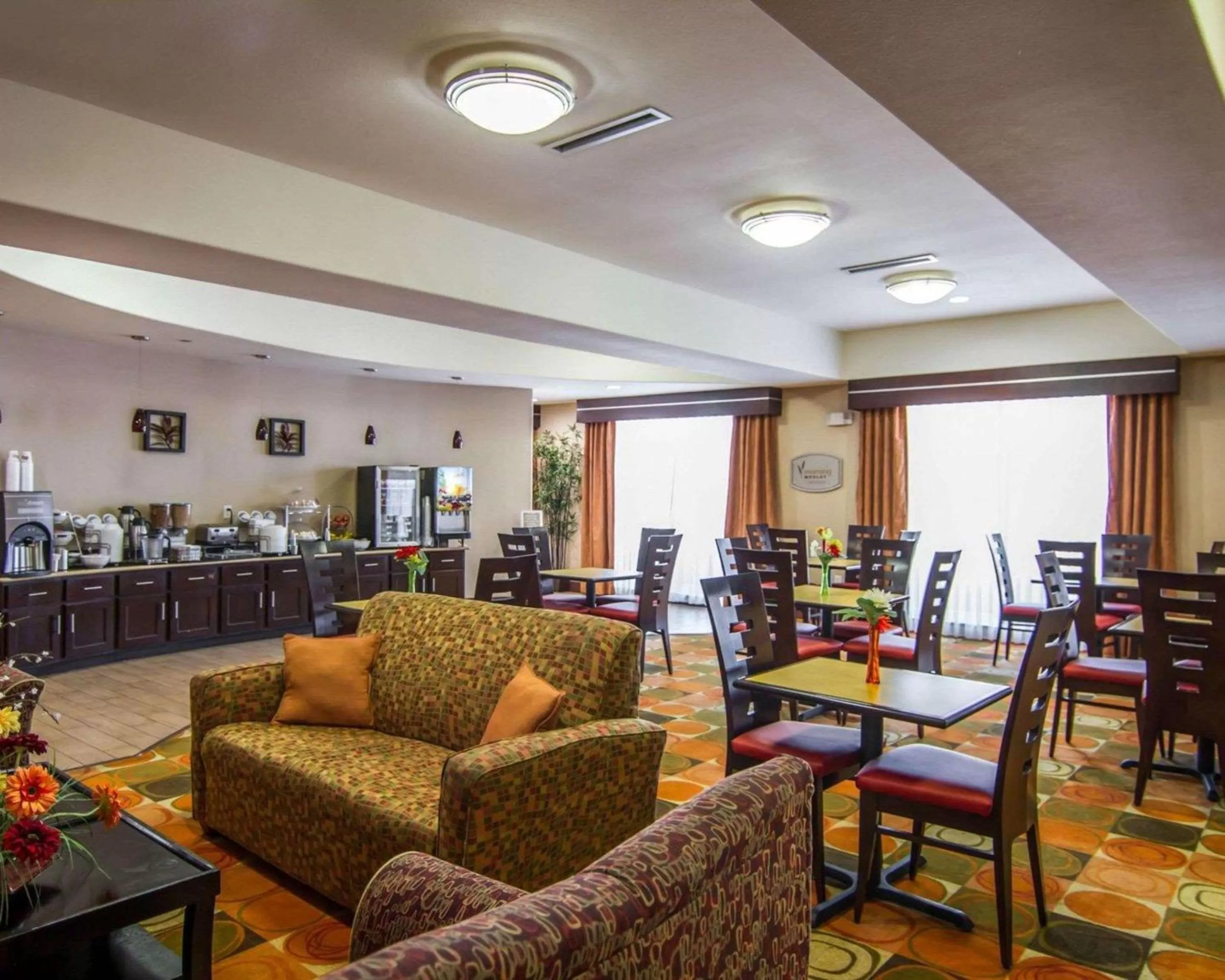 Restaurant/places to eat in Sleep Inn & Suites Shreveport West