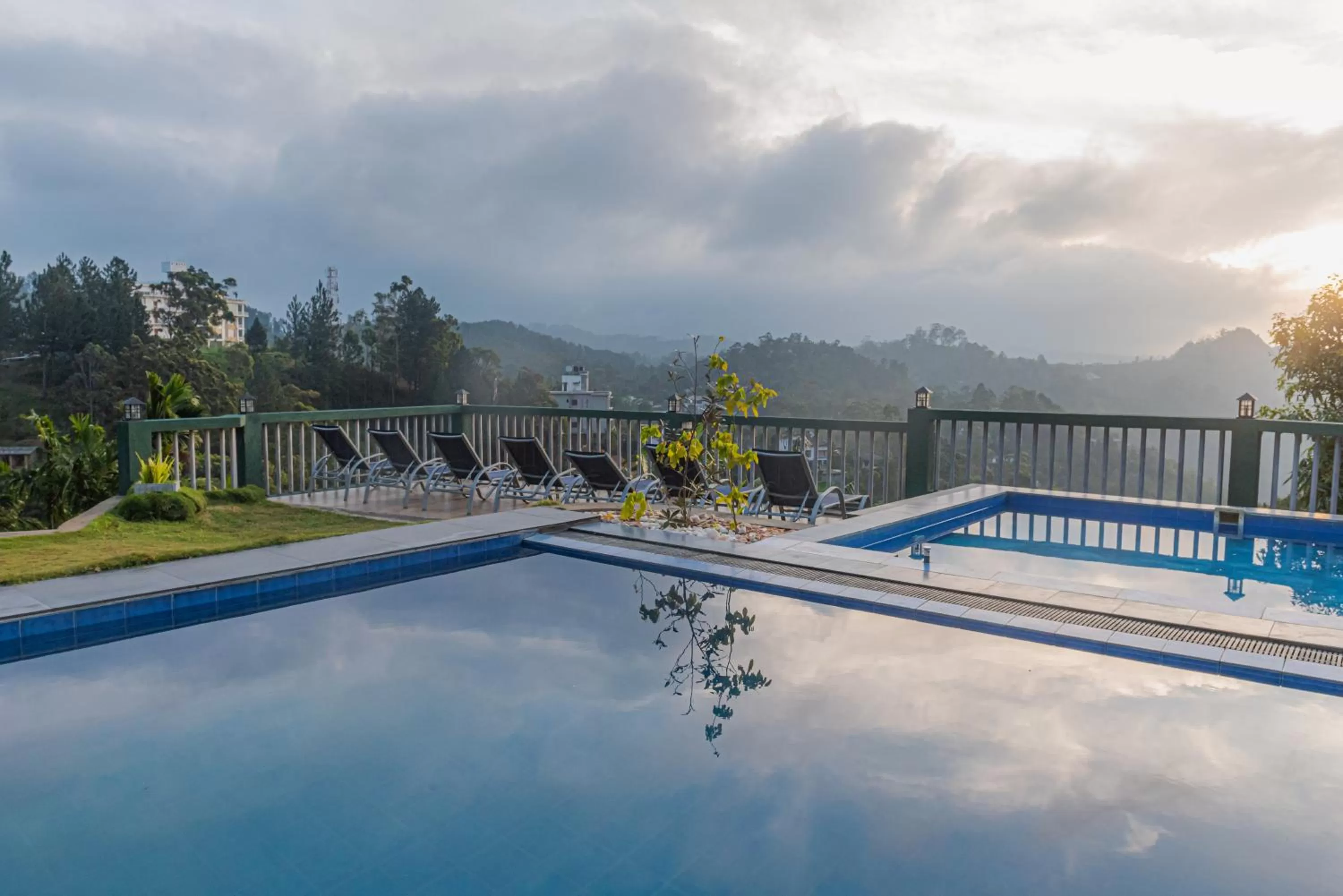 Swimming pool in Ravana Range Ella